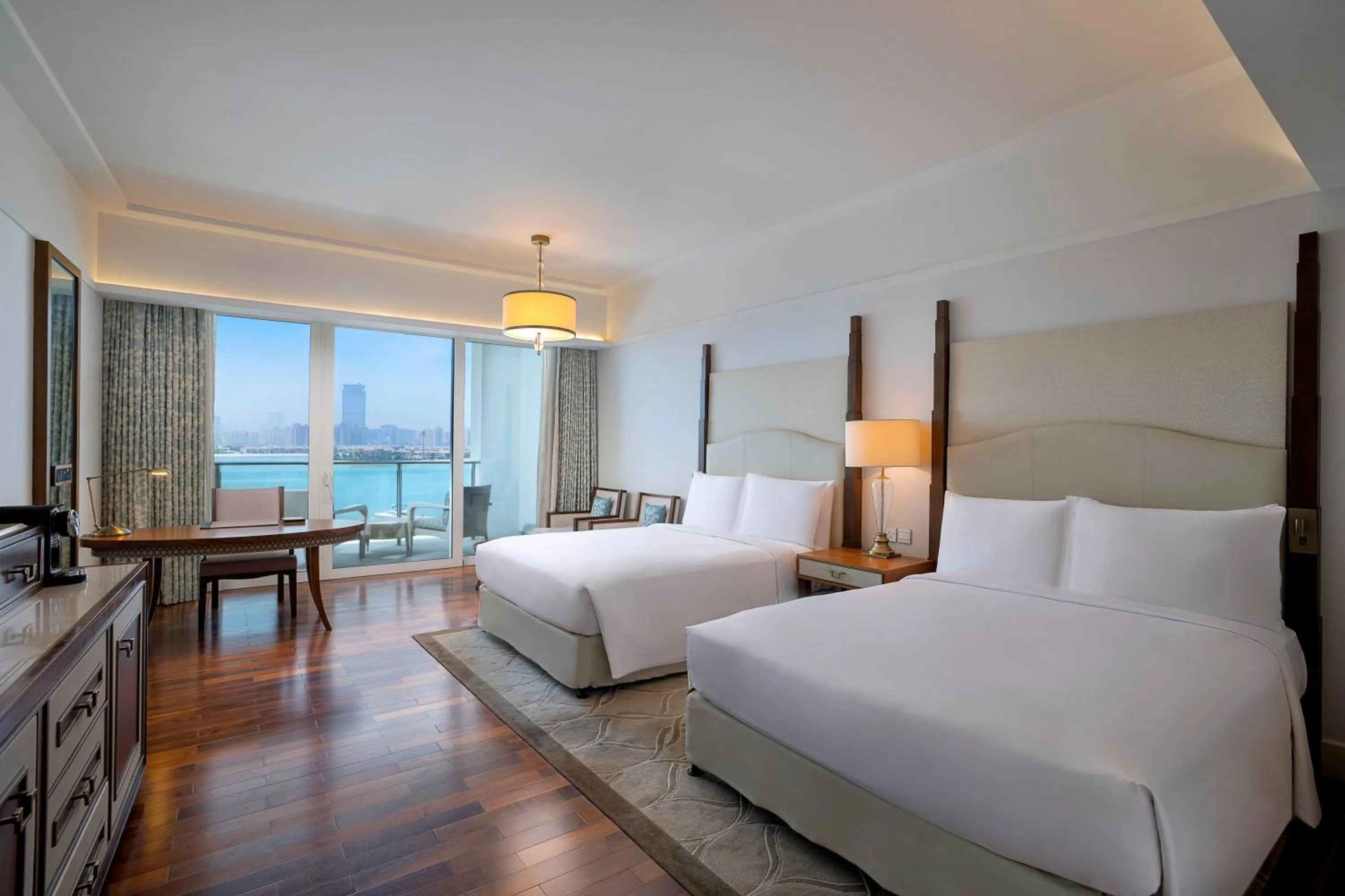 Bed in Waldorf Astoria Dubai Palm Jumeirah