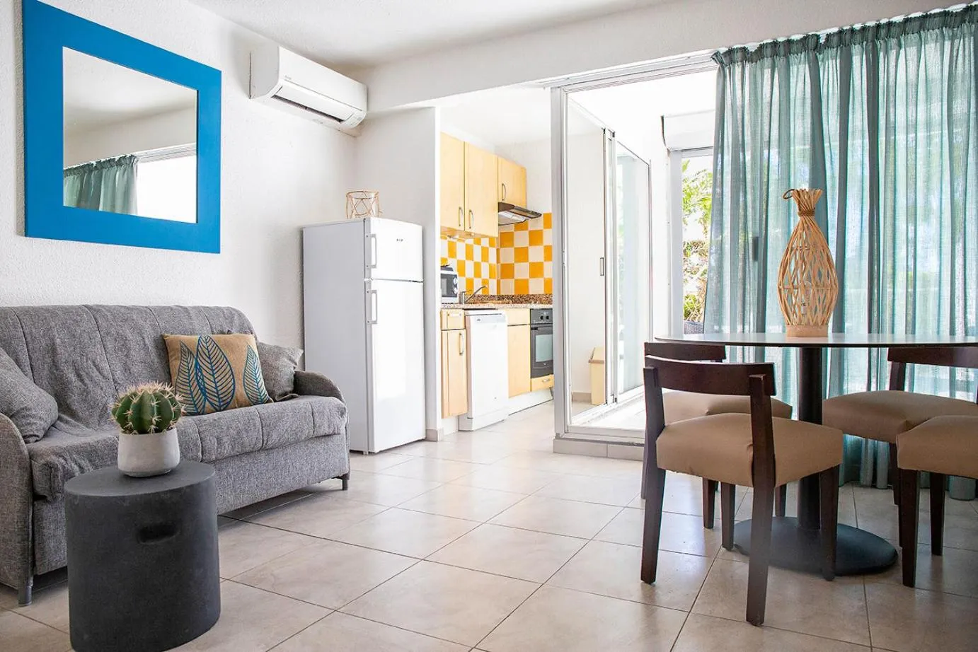 Kitchen or kitchenette in Résidence Pierre & Vacances Les Bulles de Mer