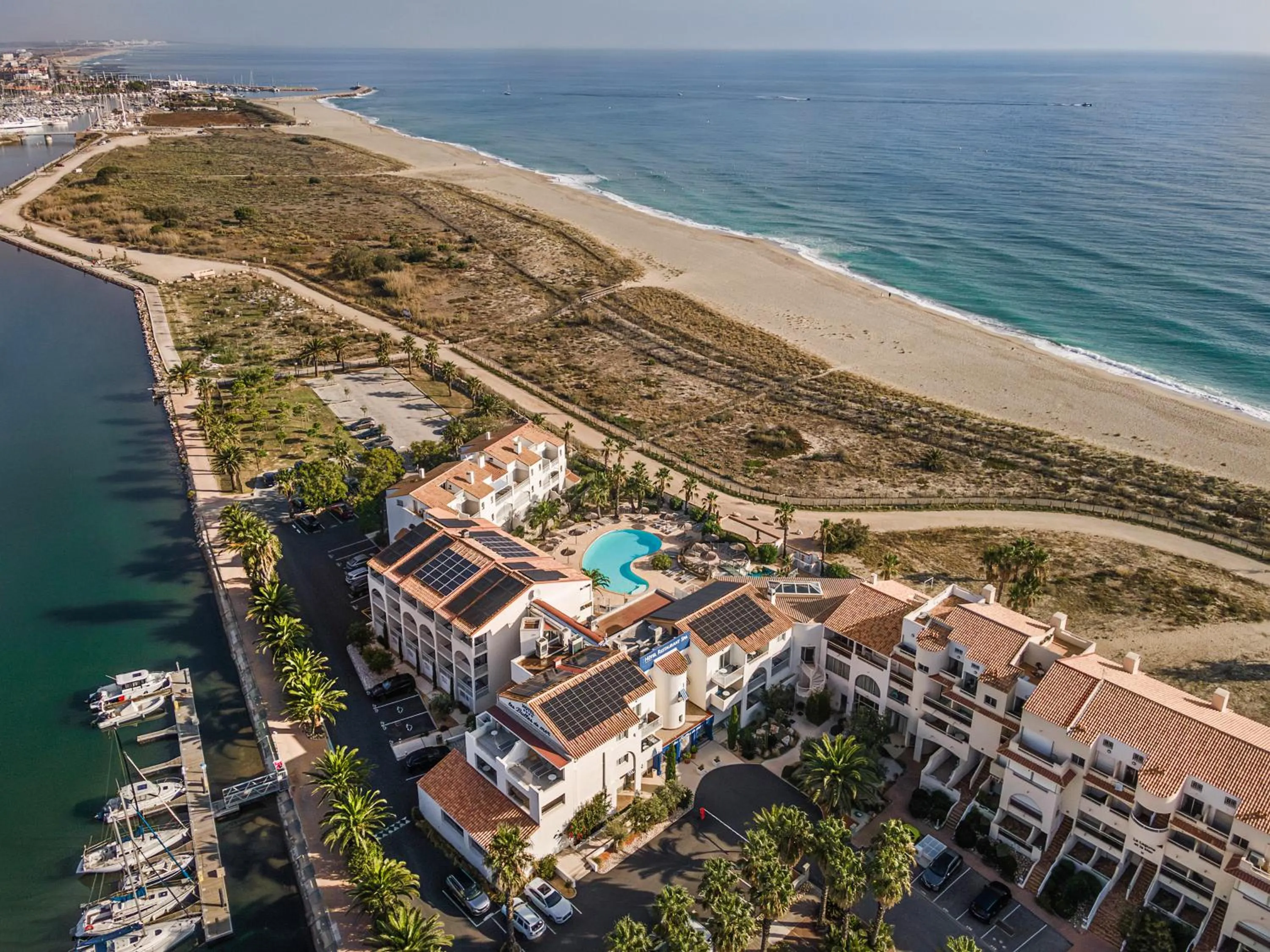 Property building in Résidence Pierre & Vacances Les Bulles de Mer