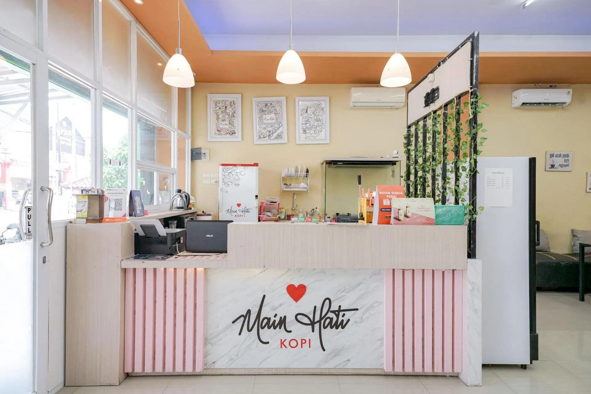 Lobby or reception in Urbanview Hotel Gatot Subroto Lampung by RedDoorz