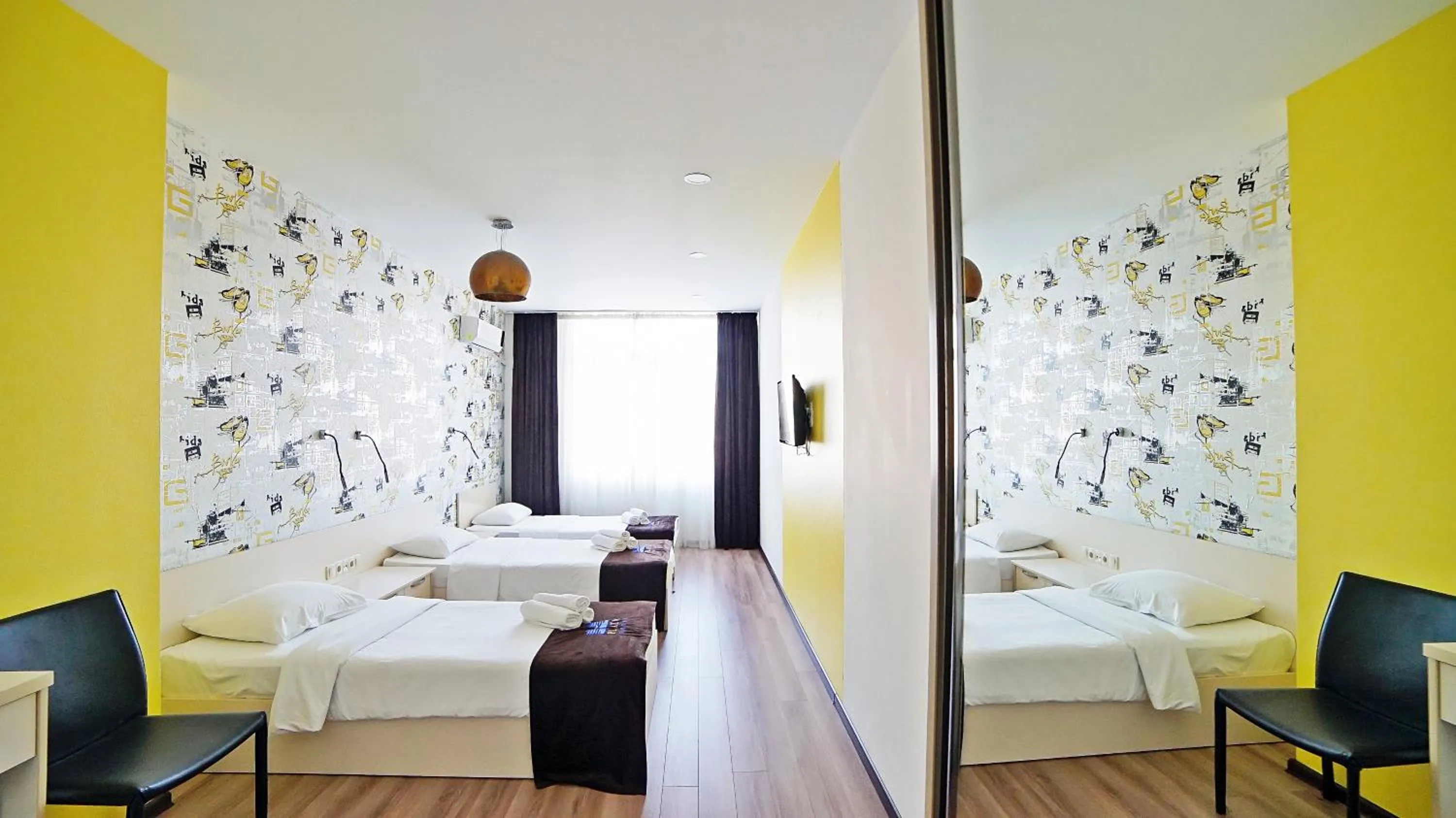 Photo of the whole room in Mardi Plaza Hotel