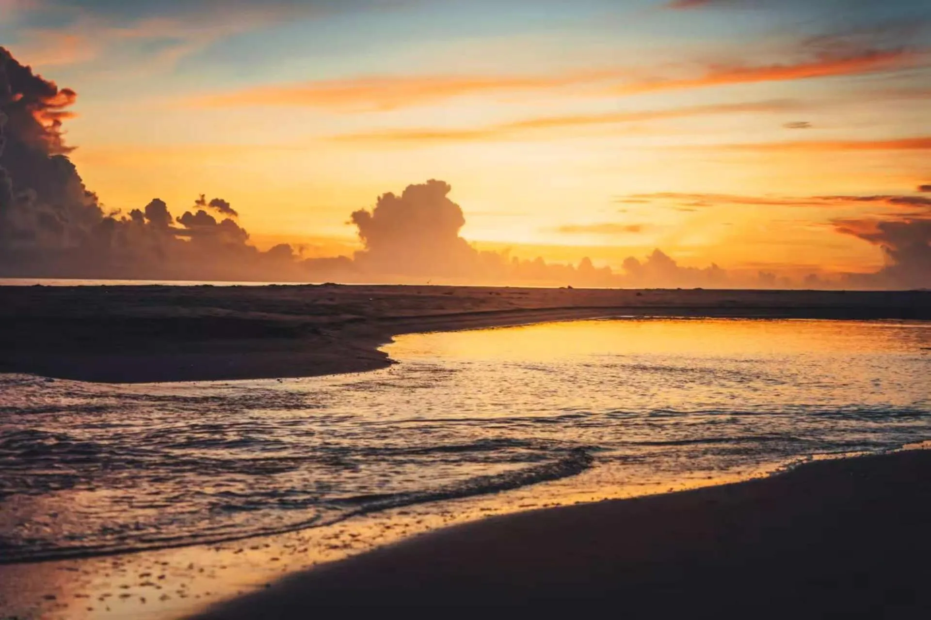 Property building in Hilton Haikou Meilan