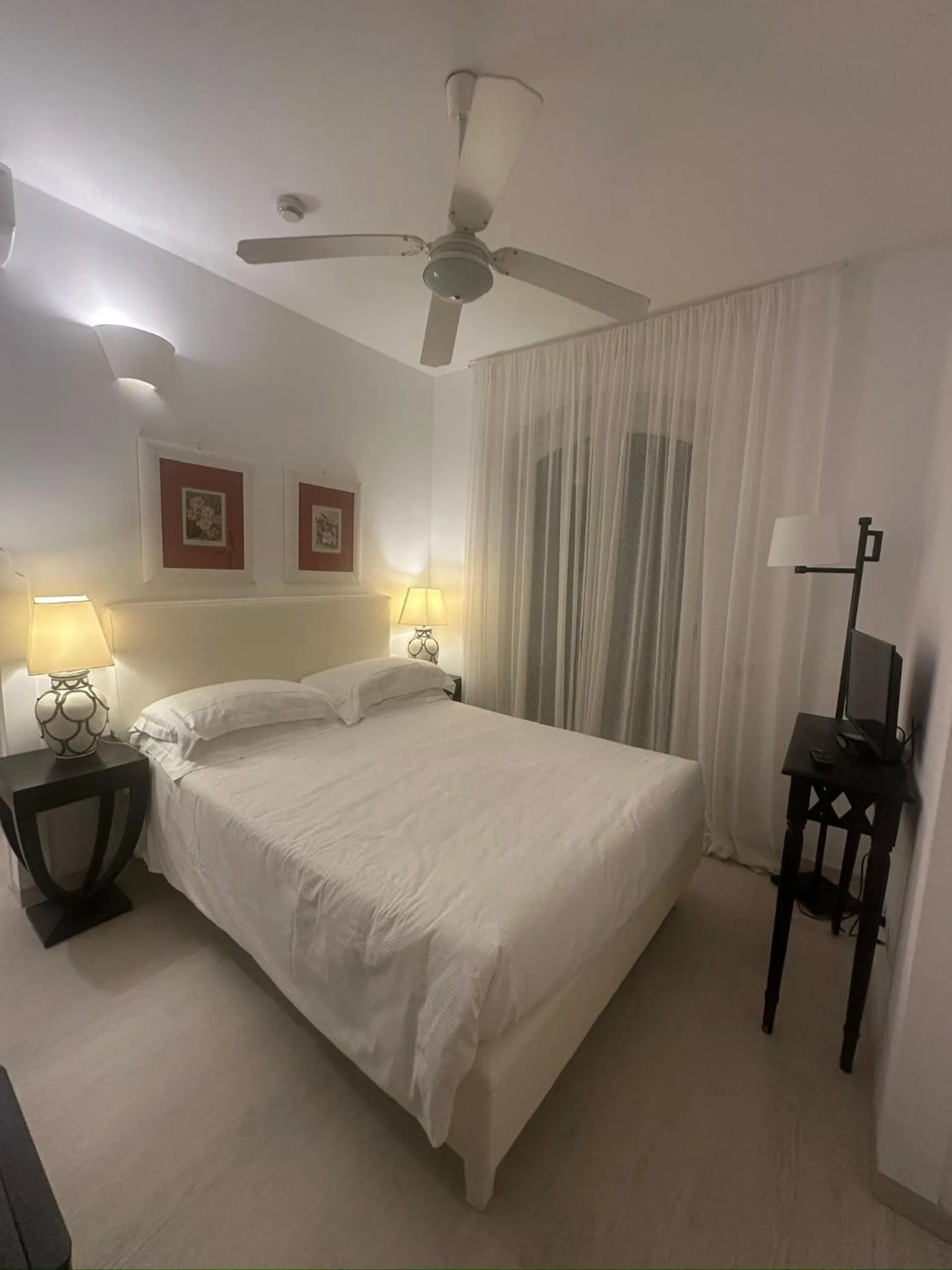 Photo of the whole room, Bed in Il San Francesco Charming Hotel