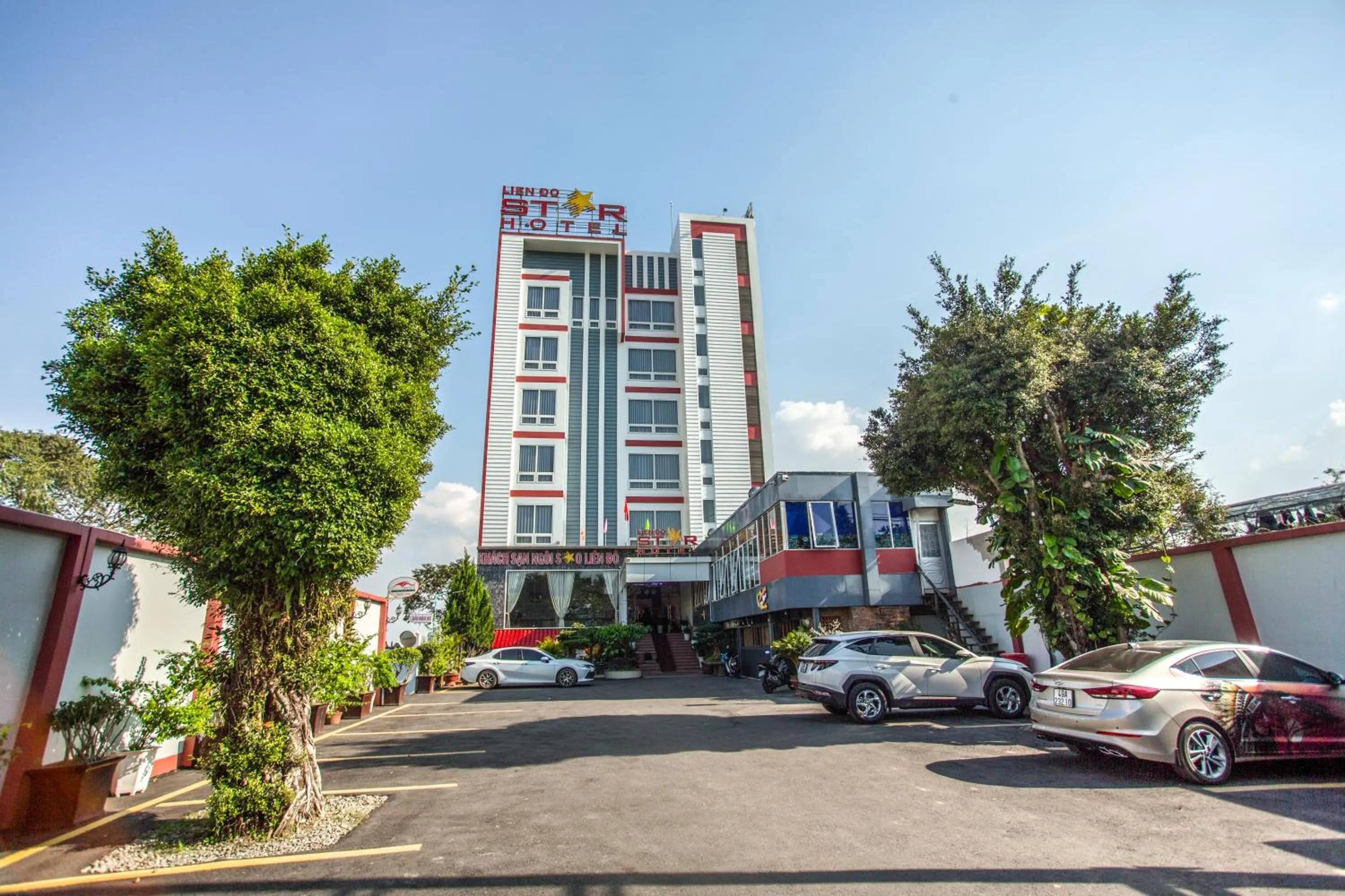 Parking in Lien Do Star Hotel