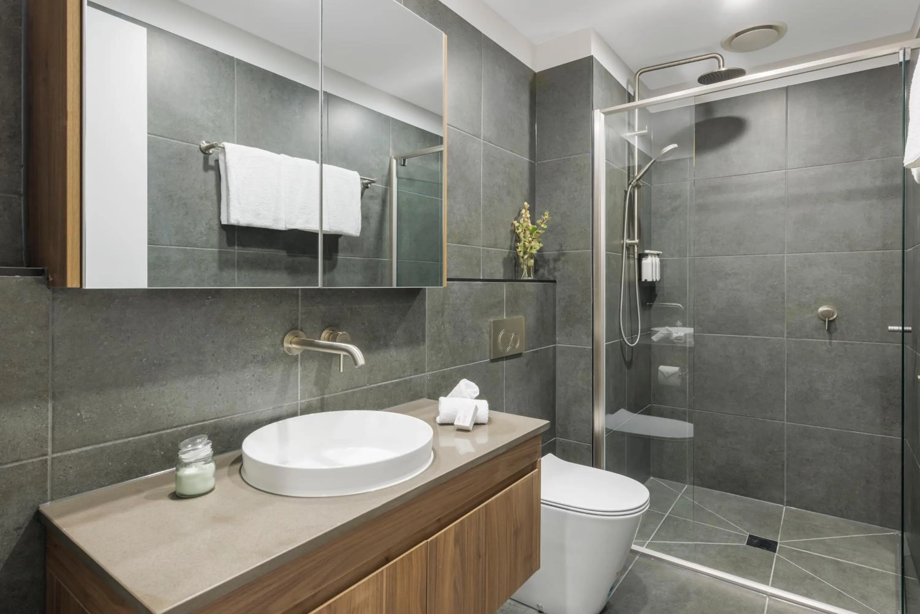 Shower in Punthill Essendon North