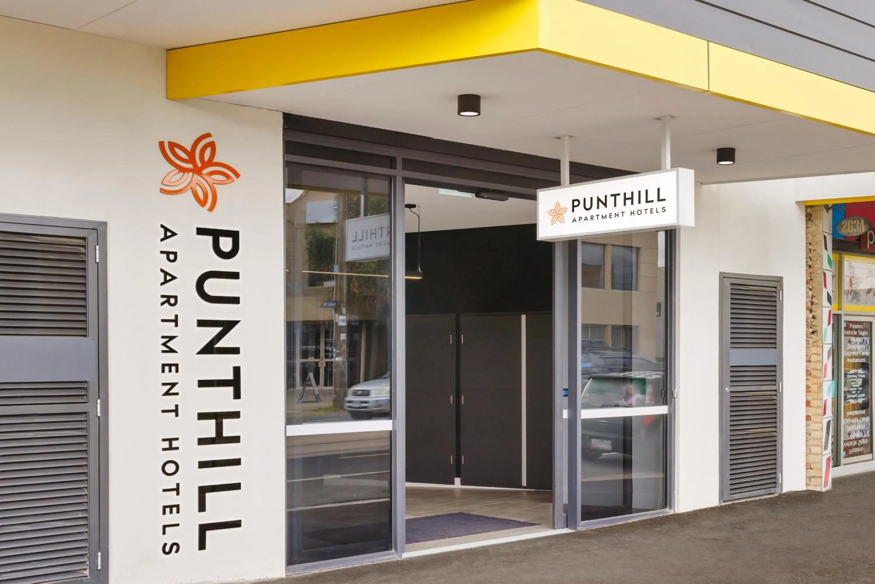 Facade/entrance in Punthill Essendon North
