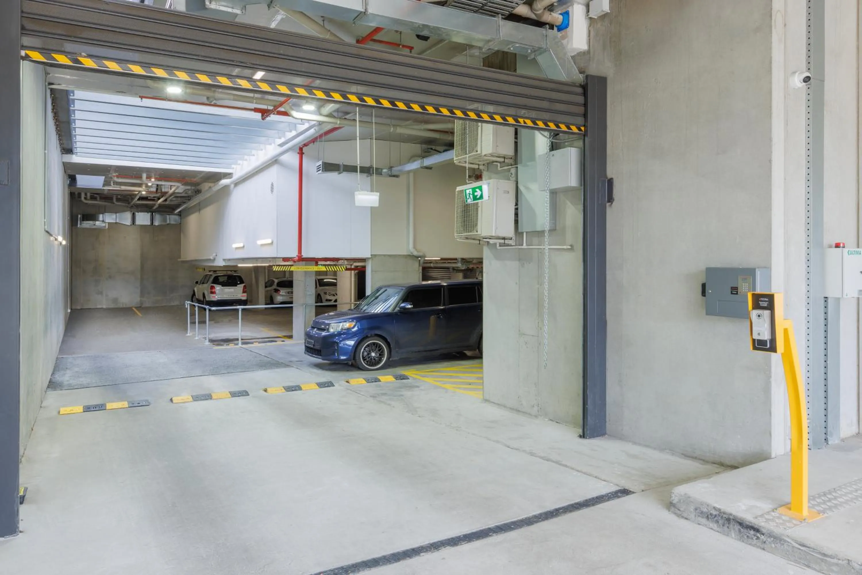 Parking in Punthill Essendon North