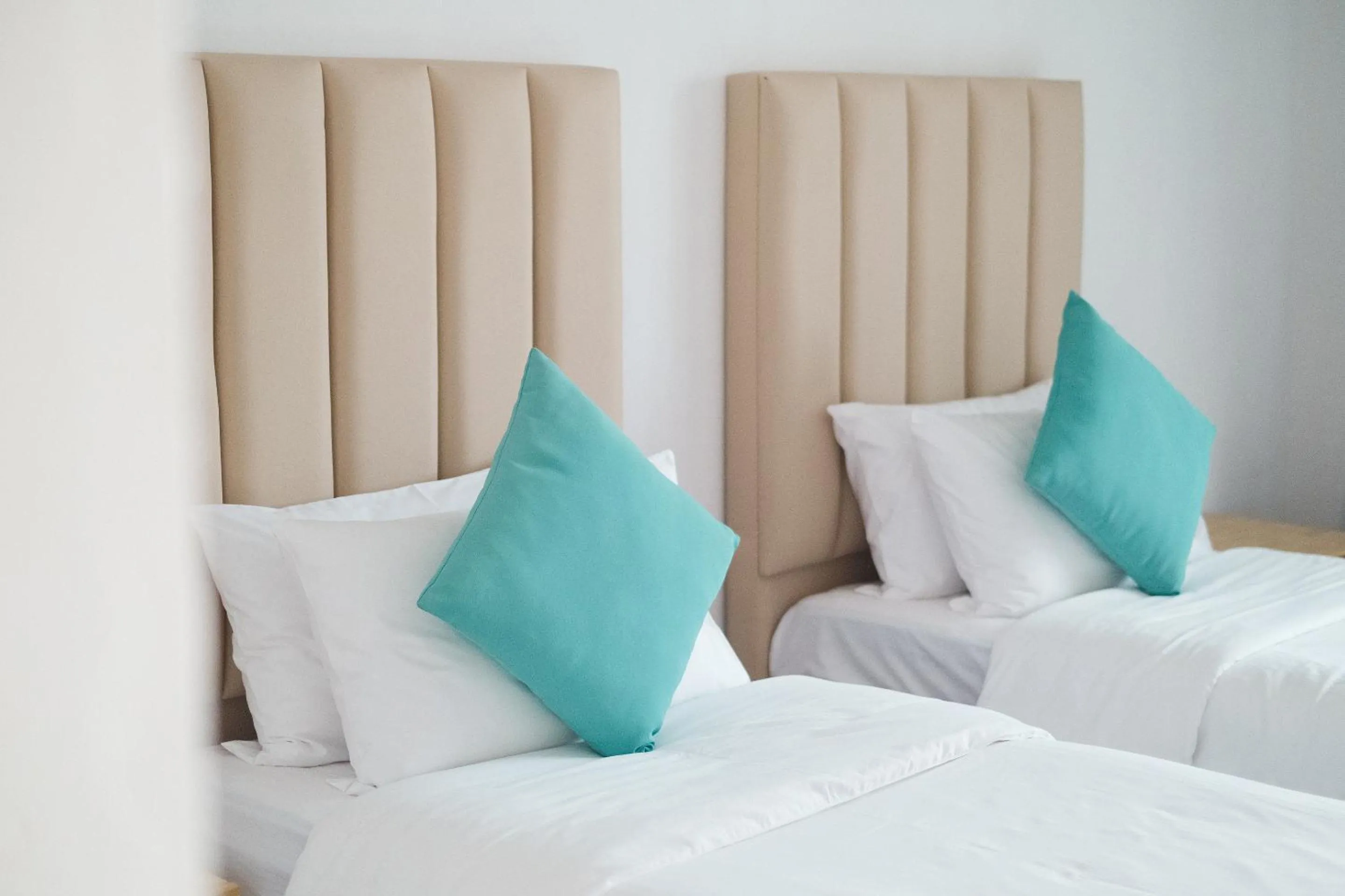 Sunrise by white sand dhigurah