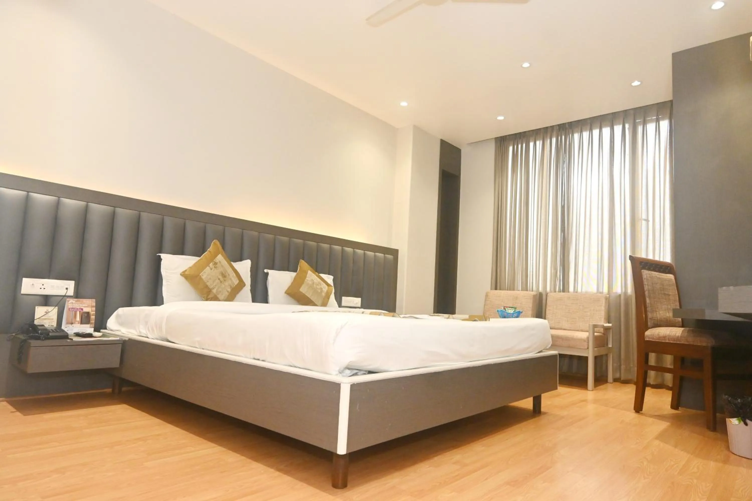 Bed in Simran Heritage(Business Hotel