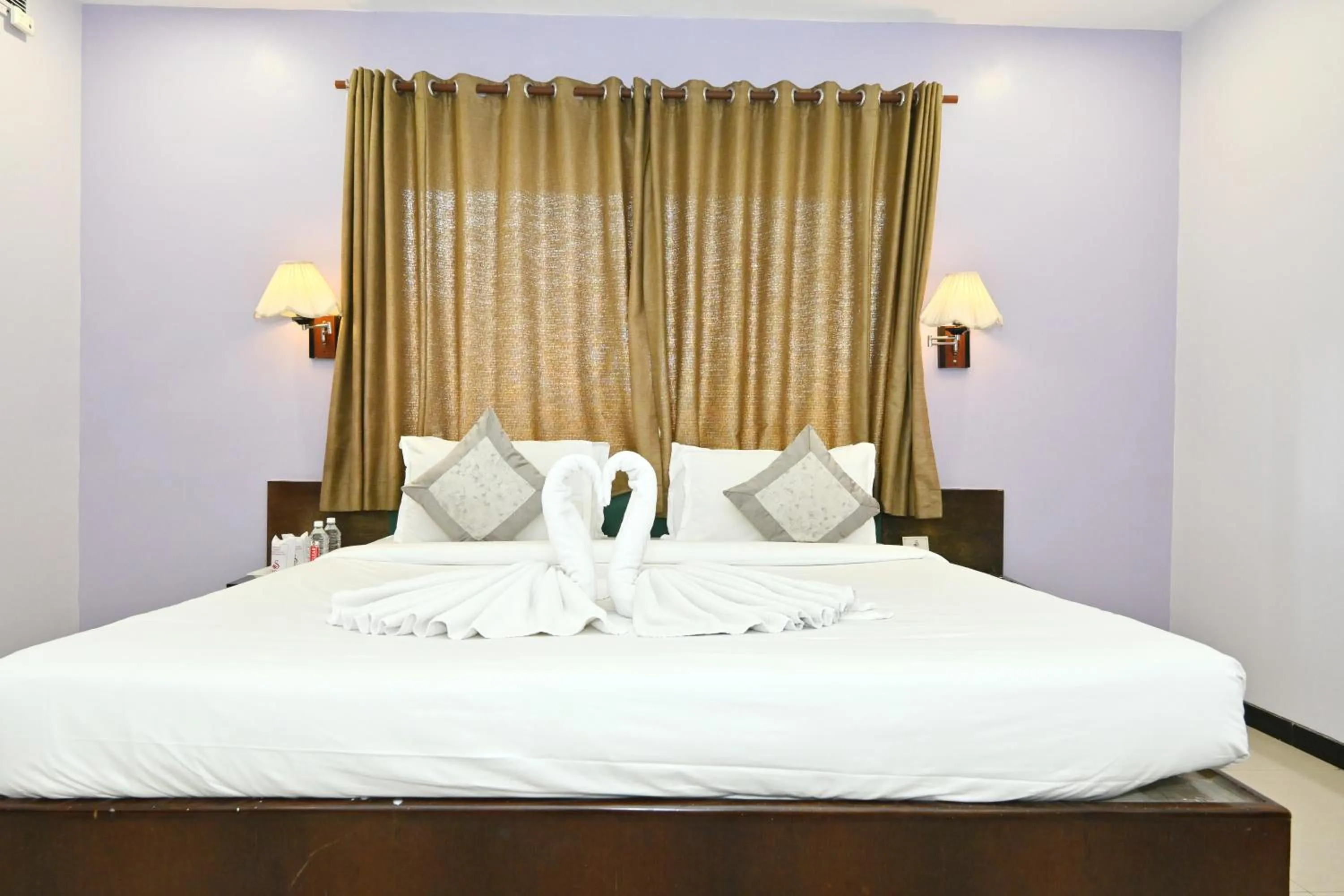 Bed in Simran Heritage(Business Hotel