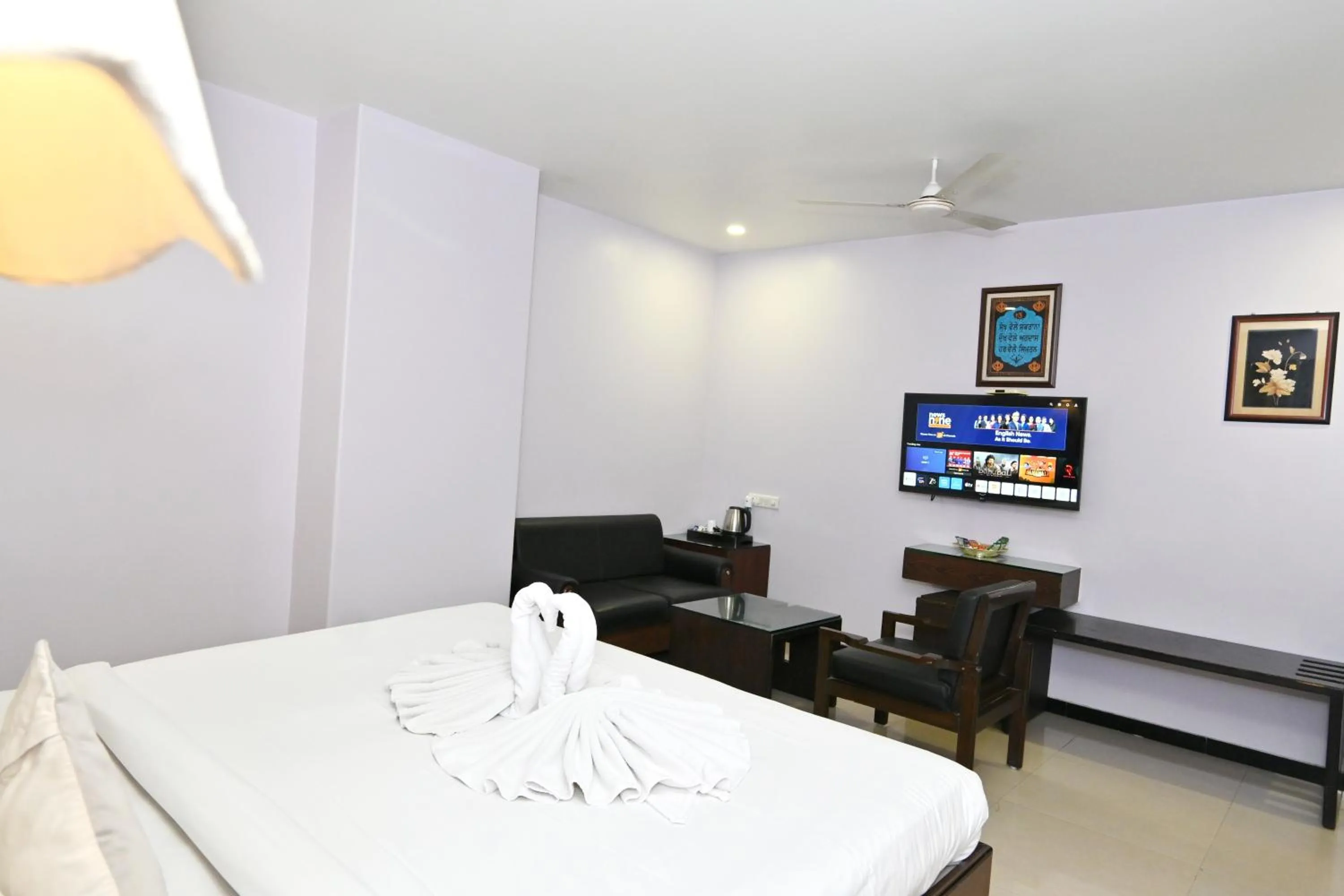 Bed in Simran Heritage(Business Hotel