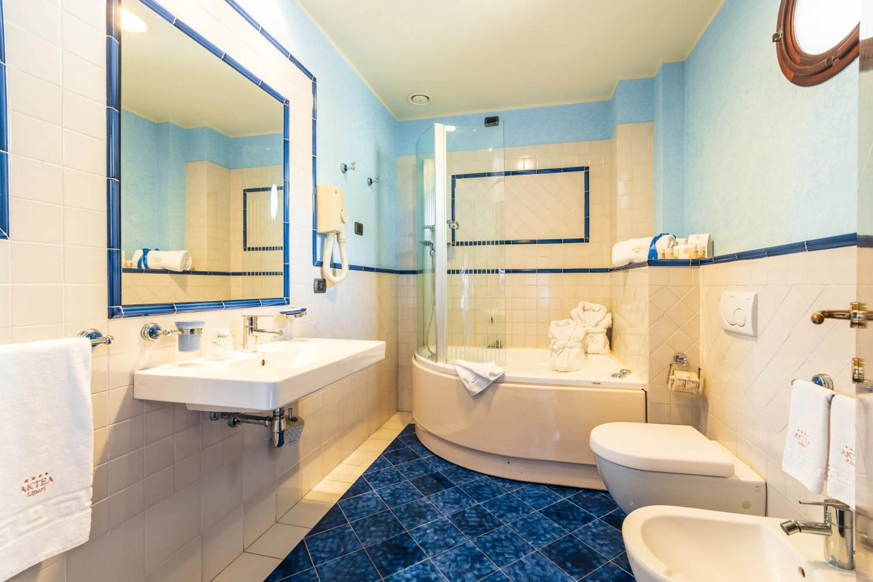 Bathroom in Hotel Aktea