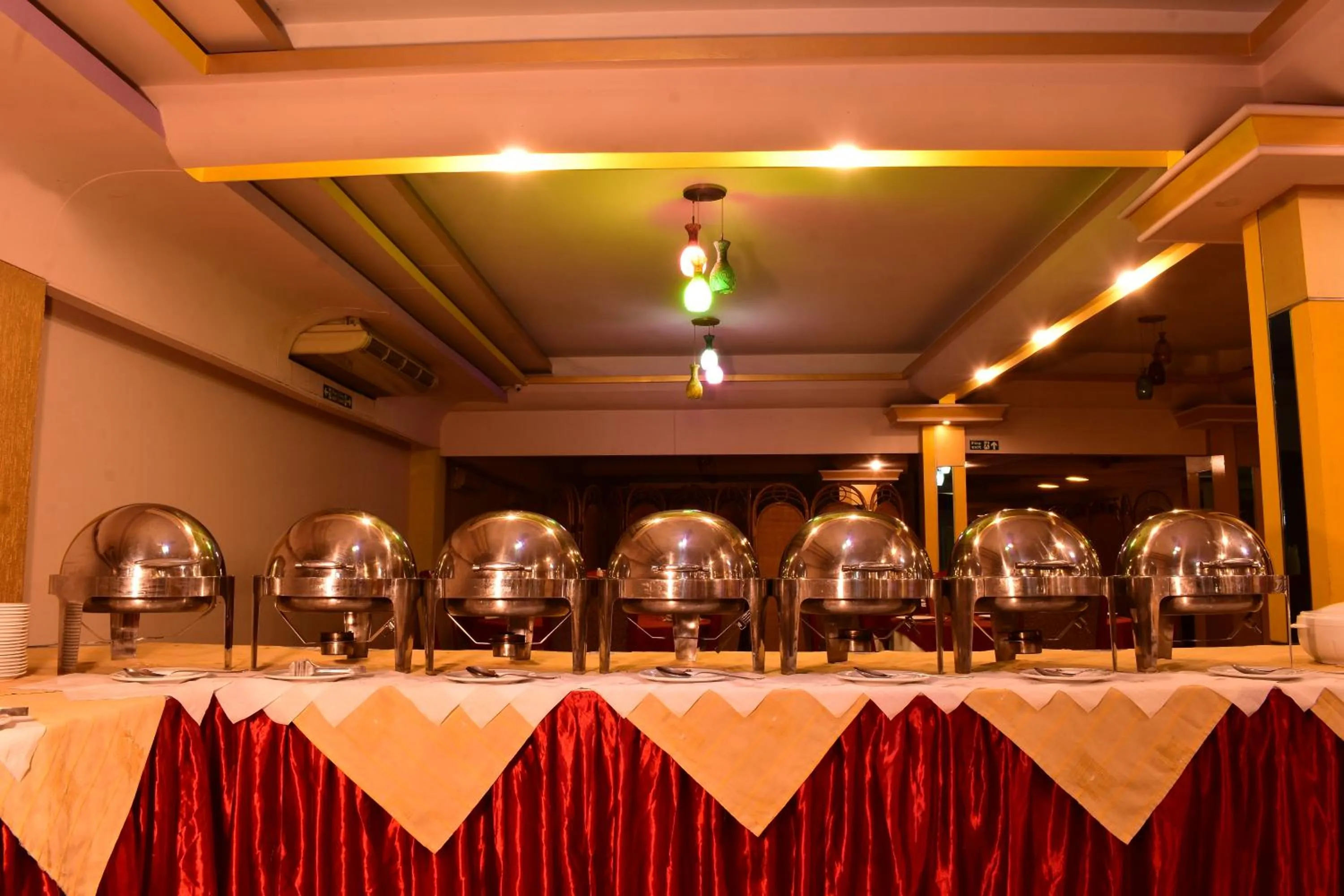 Breakfast in Hotel Metro International