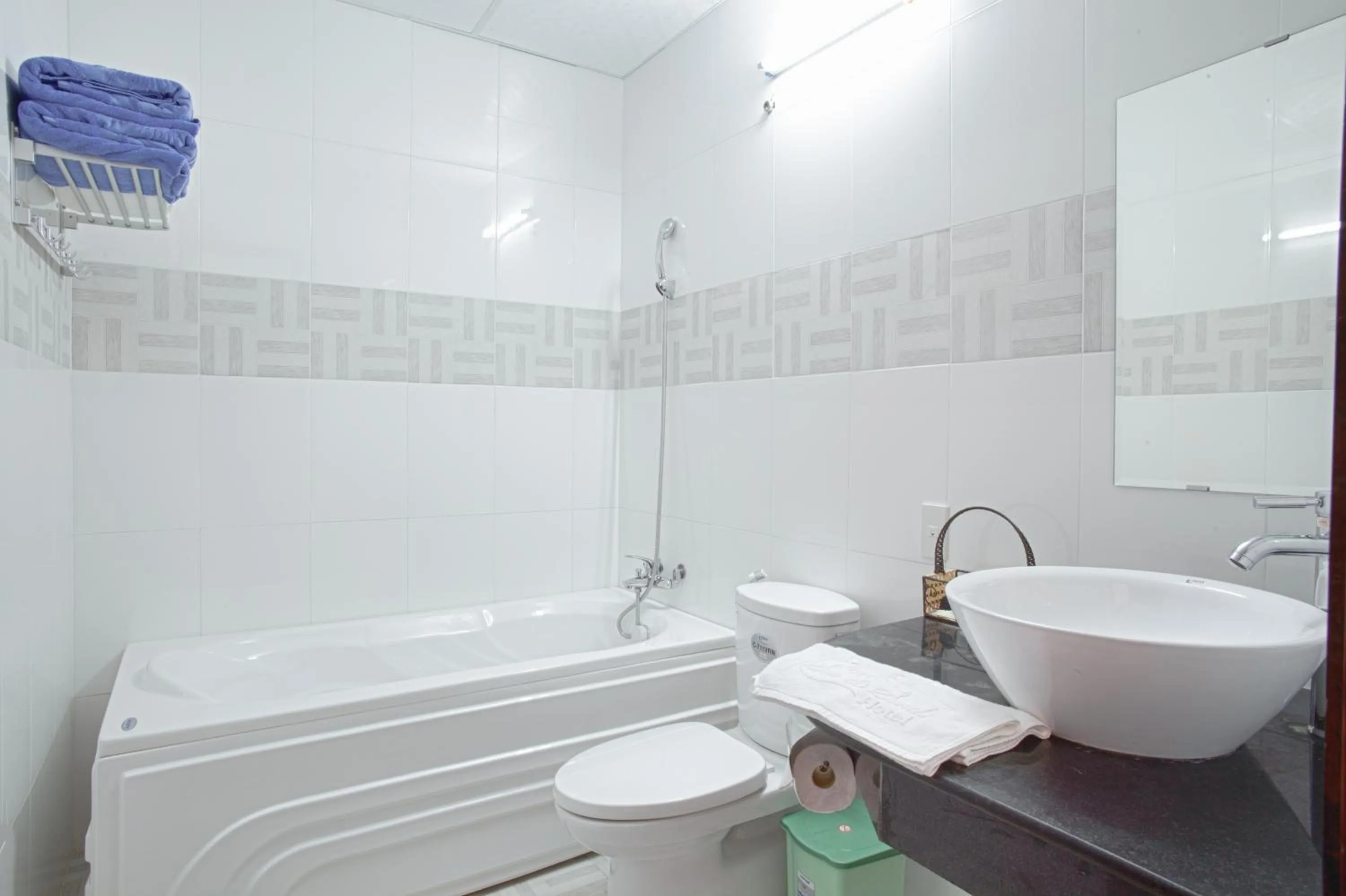Bathroom in Sun & Sands Beach Hotel