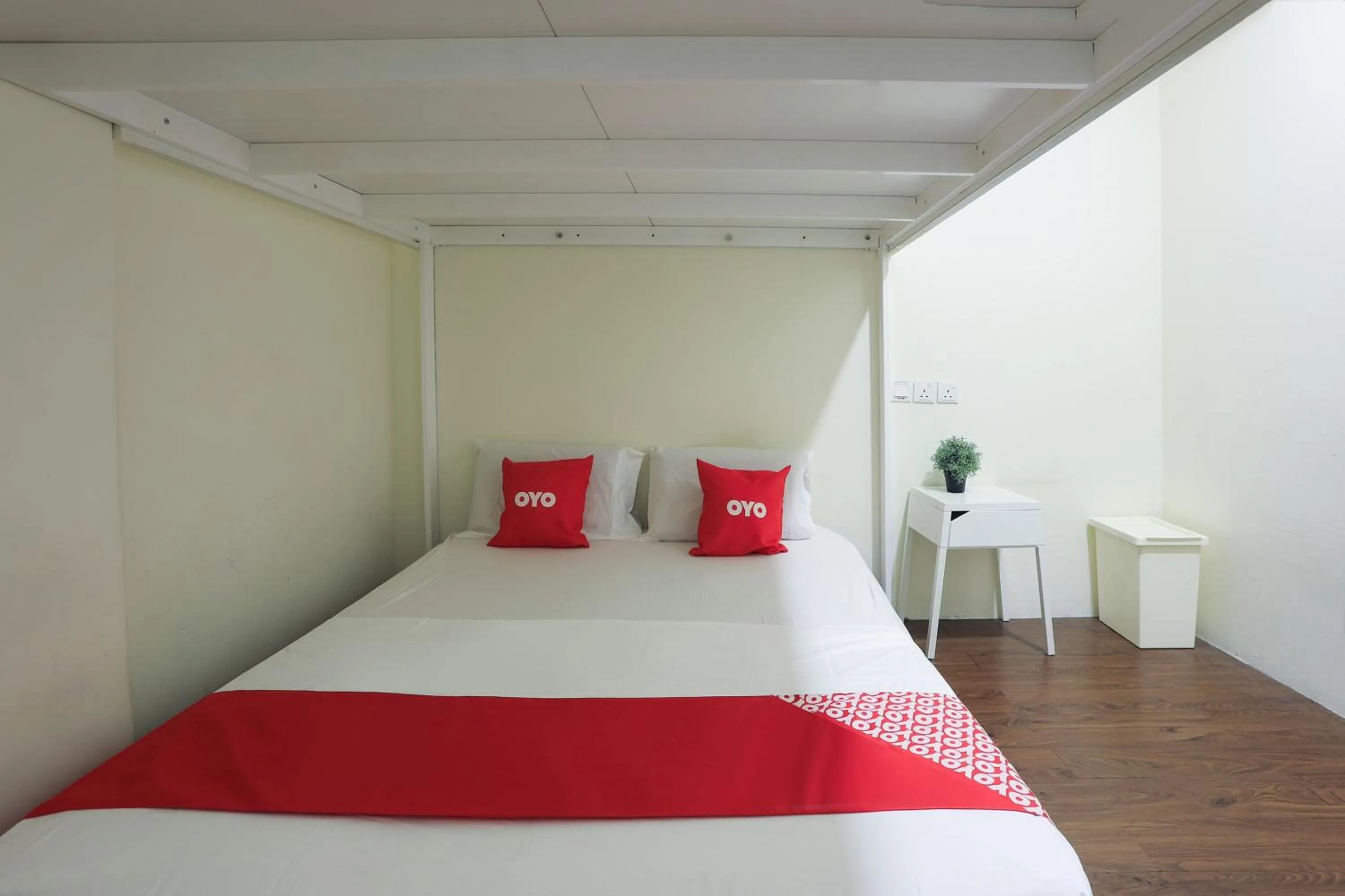 Bedroom in SPOT ON 90236 Zigzag Travellers Home