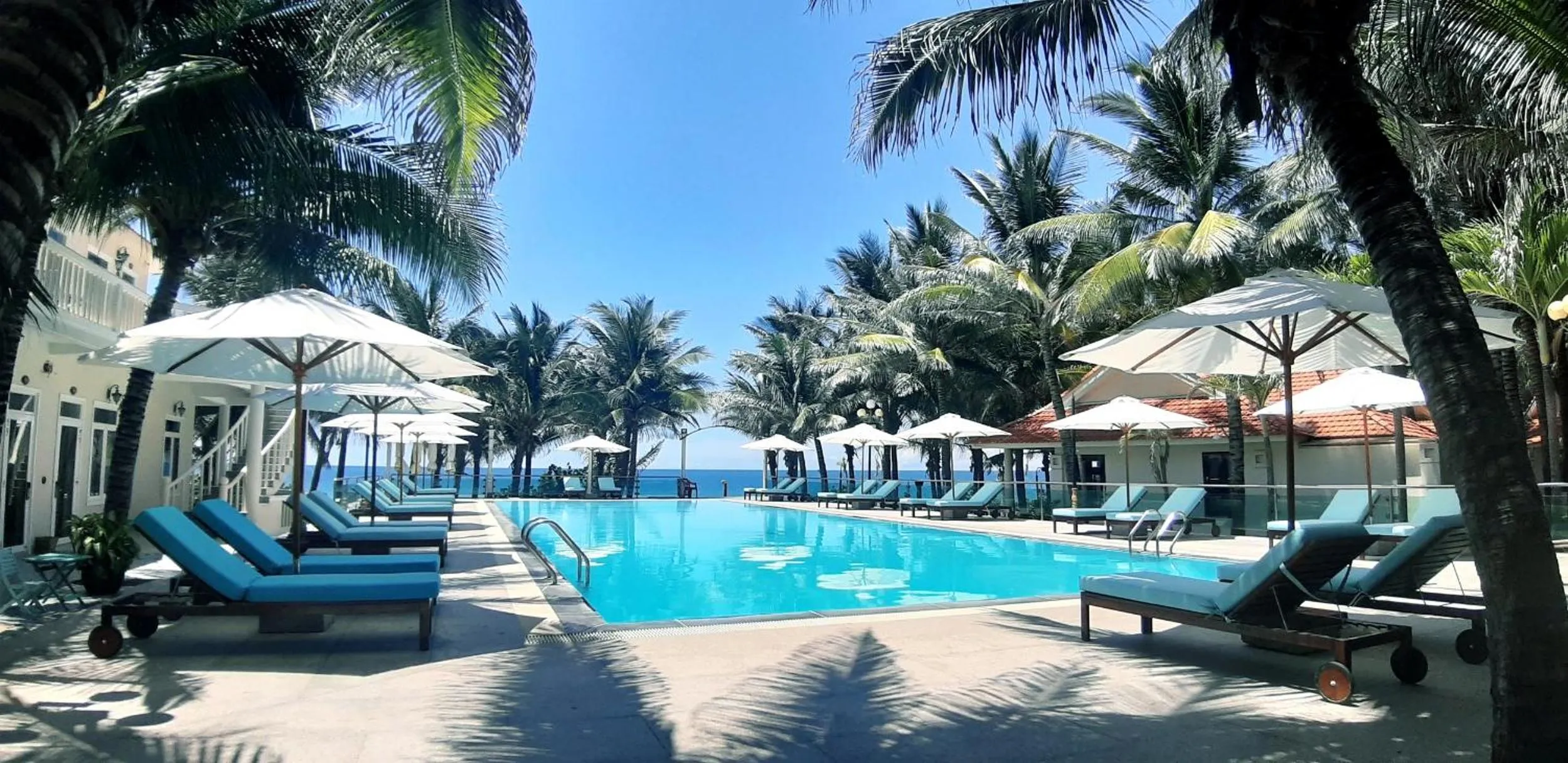 Swimming pool in Saigon Emerald Beach Resort