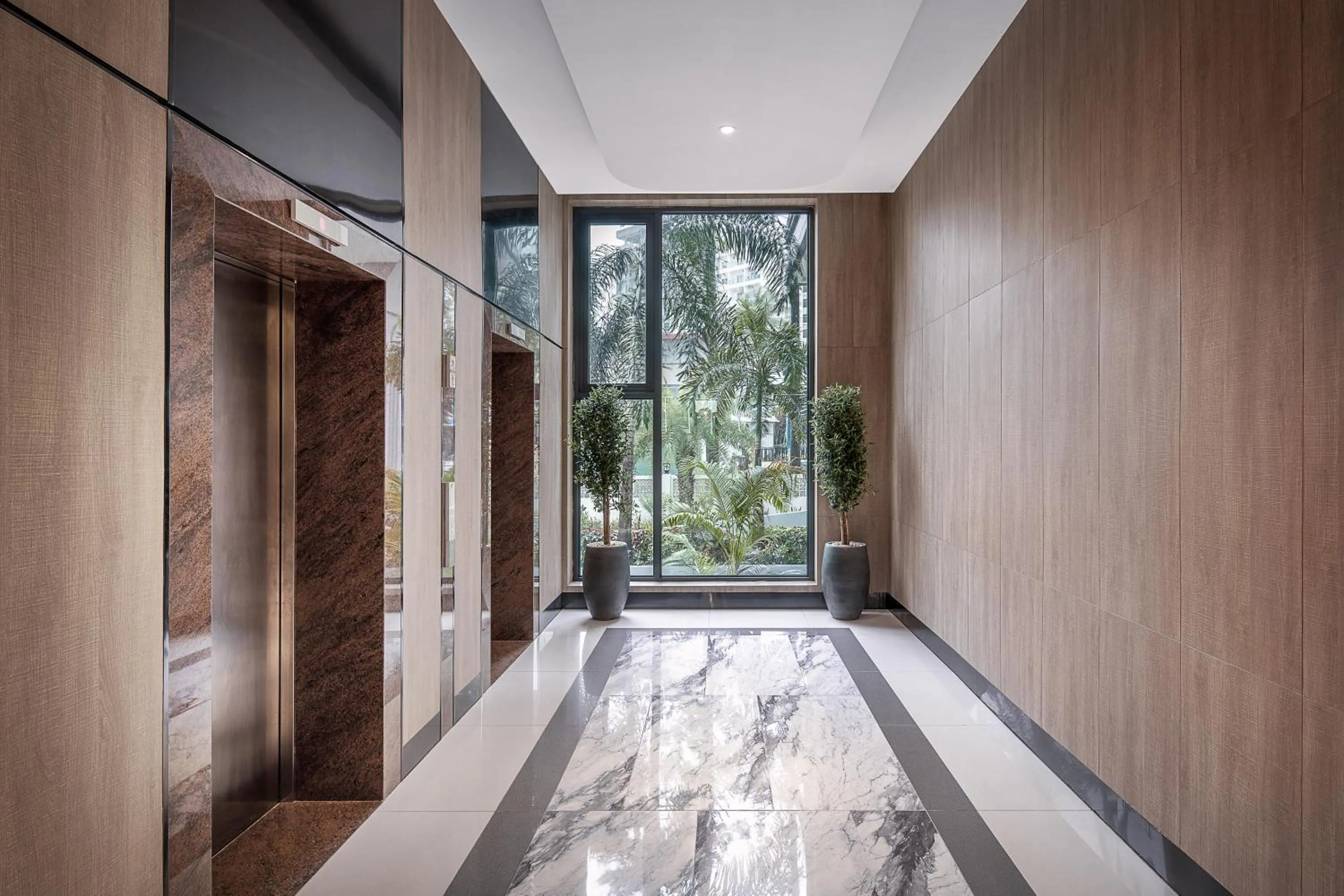 elevator in RIVA Hotel SHV