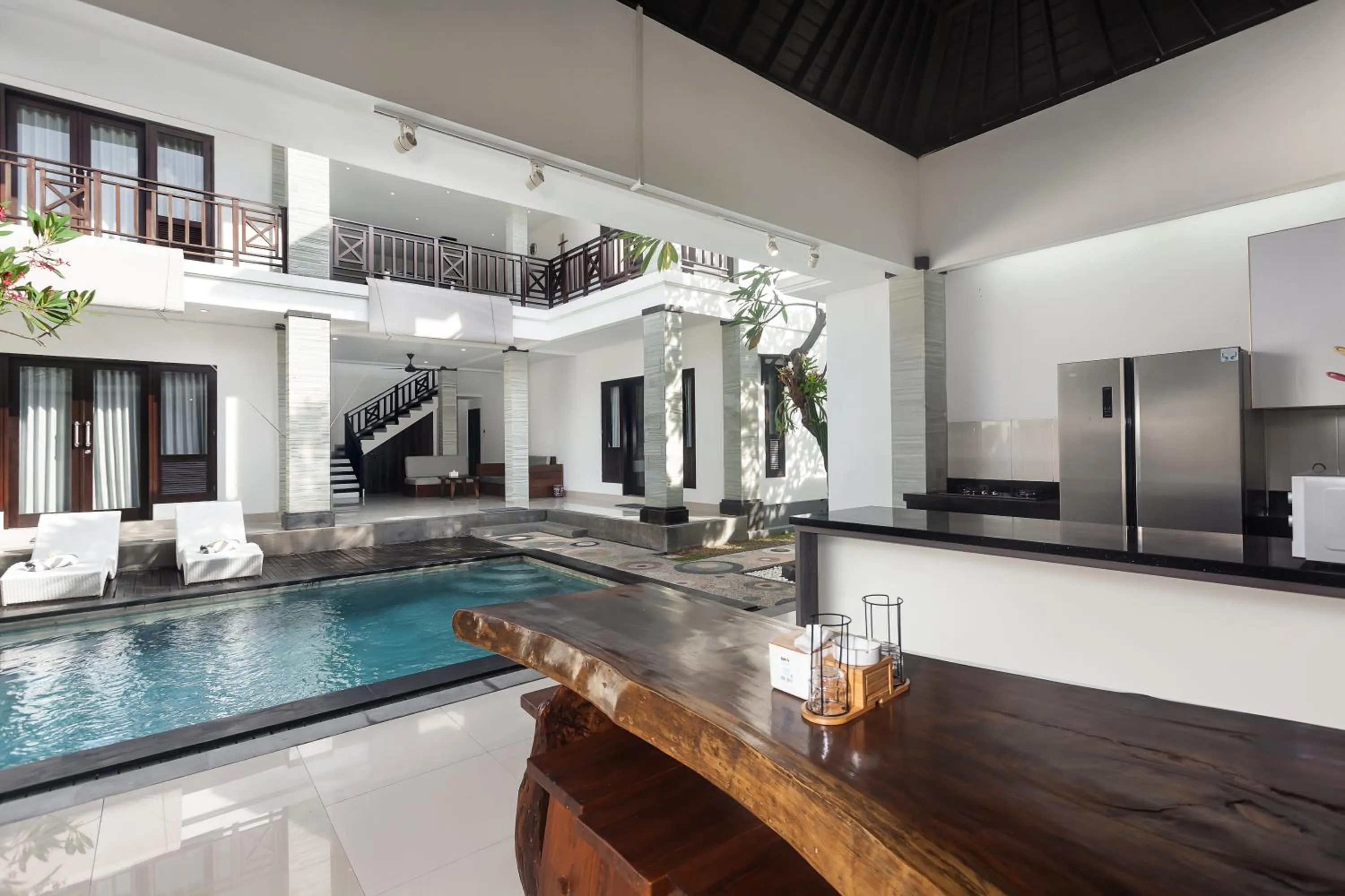 Kitchen or kitchenette in Maja Villa Batubelig by GenuineHost