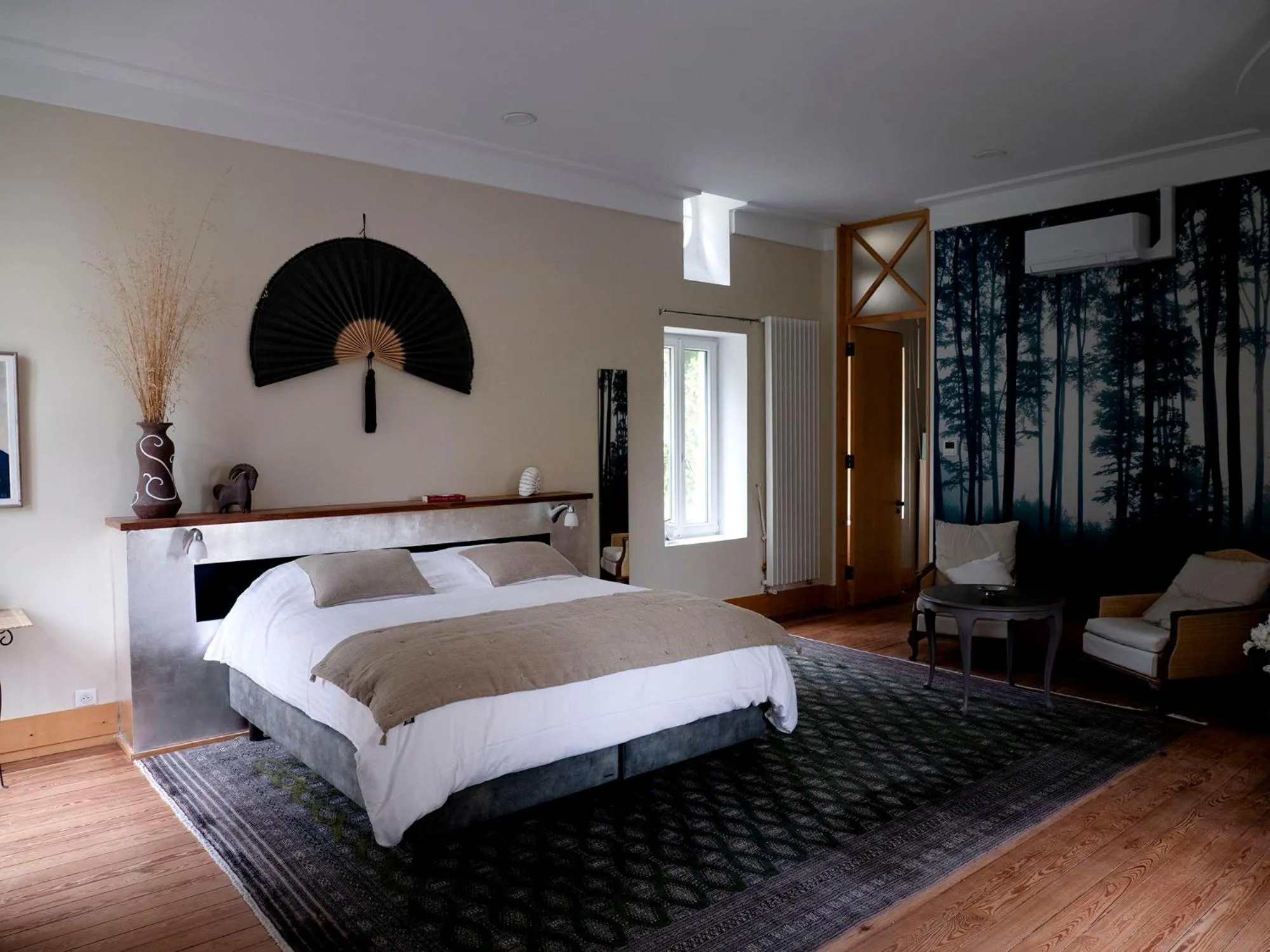 Photo of the whole room, Bed in Château Fleur D'Aya