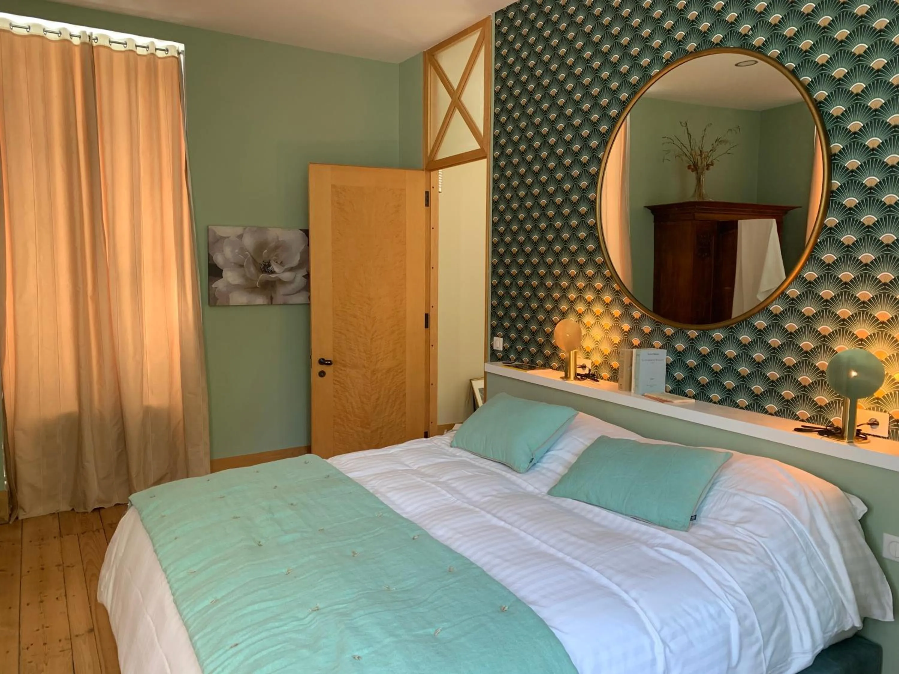 Bed in Château Fleur D'Aya