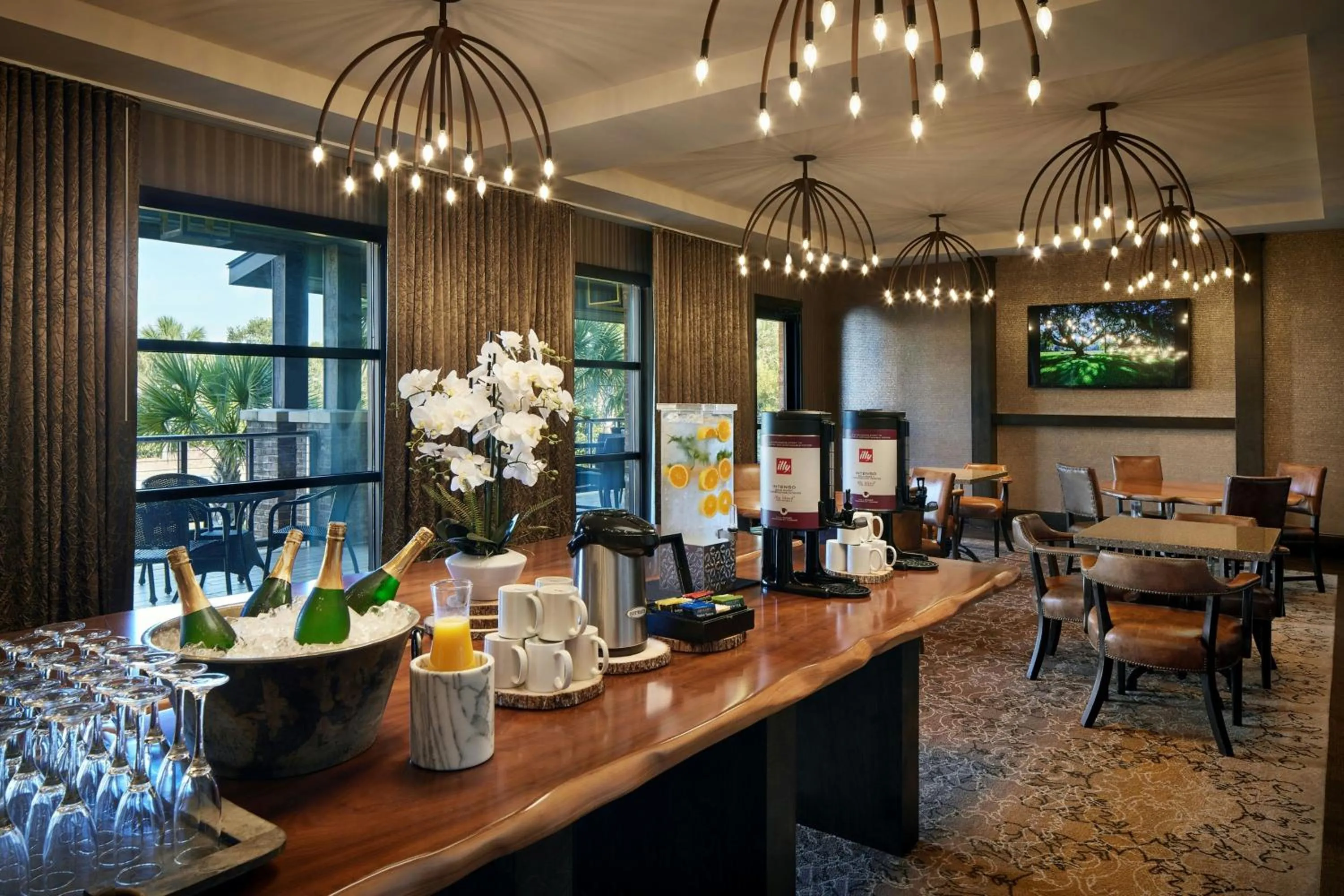 Breakfast in Andell Inn