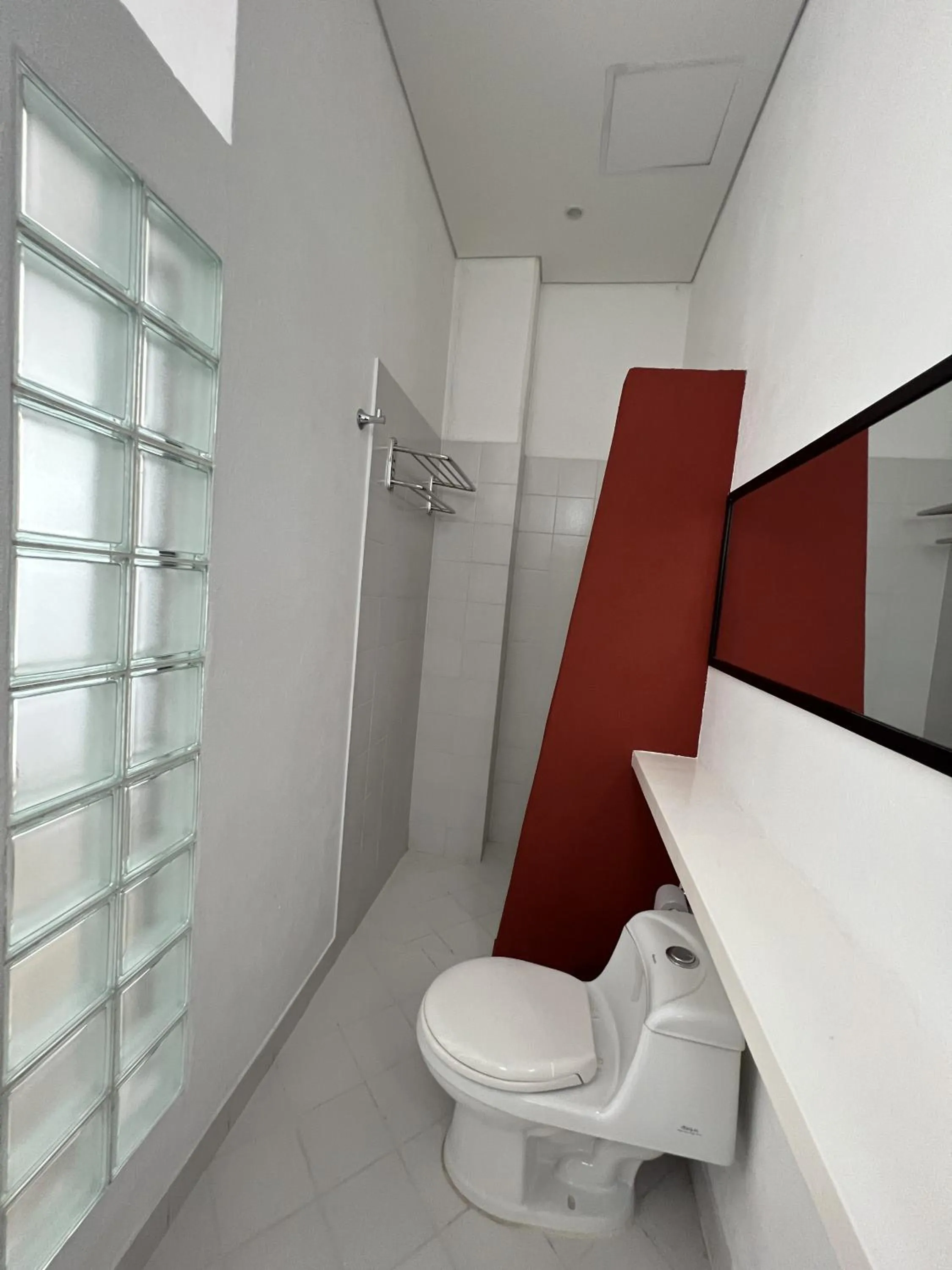 Shower in Hotel Santa Marta by MIJ