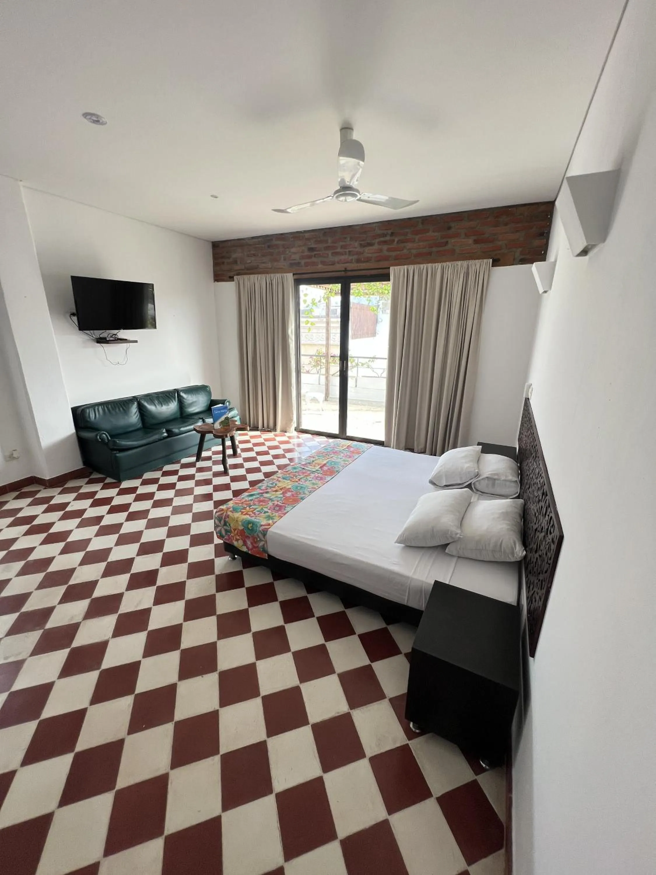 Bed in Hotel Santa Marta by MIJ