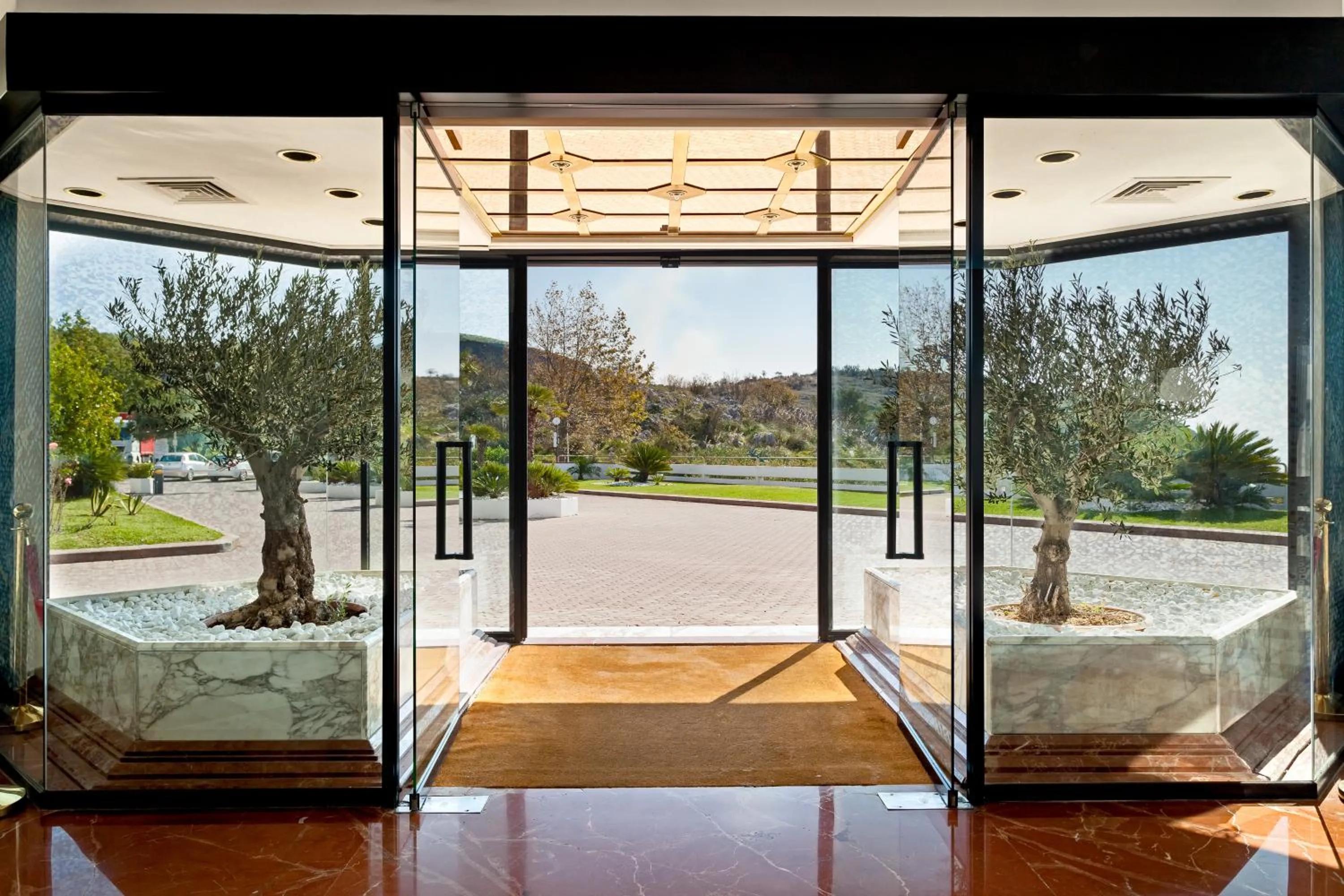 Facade/entrance in Grand Hotel Pianeta Maratea Resort