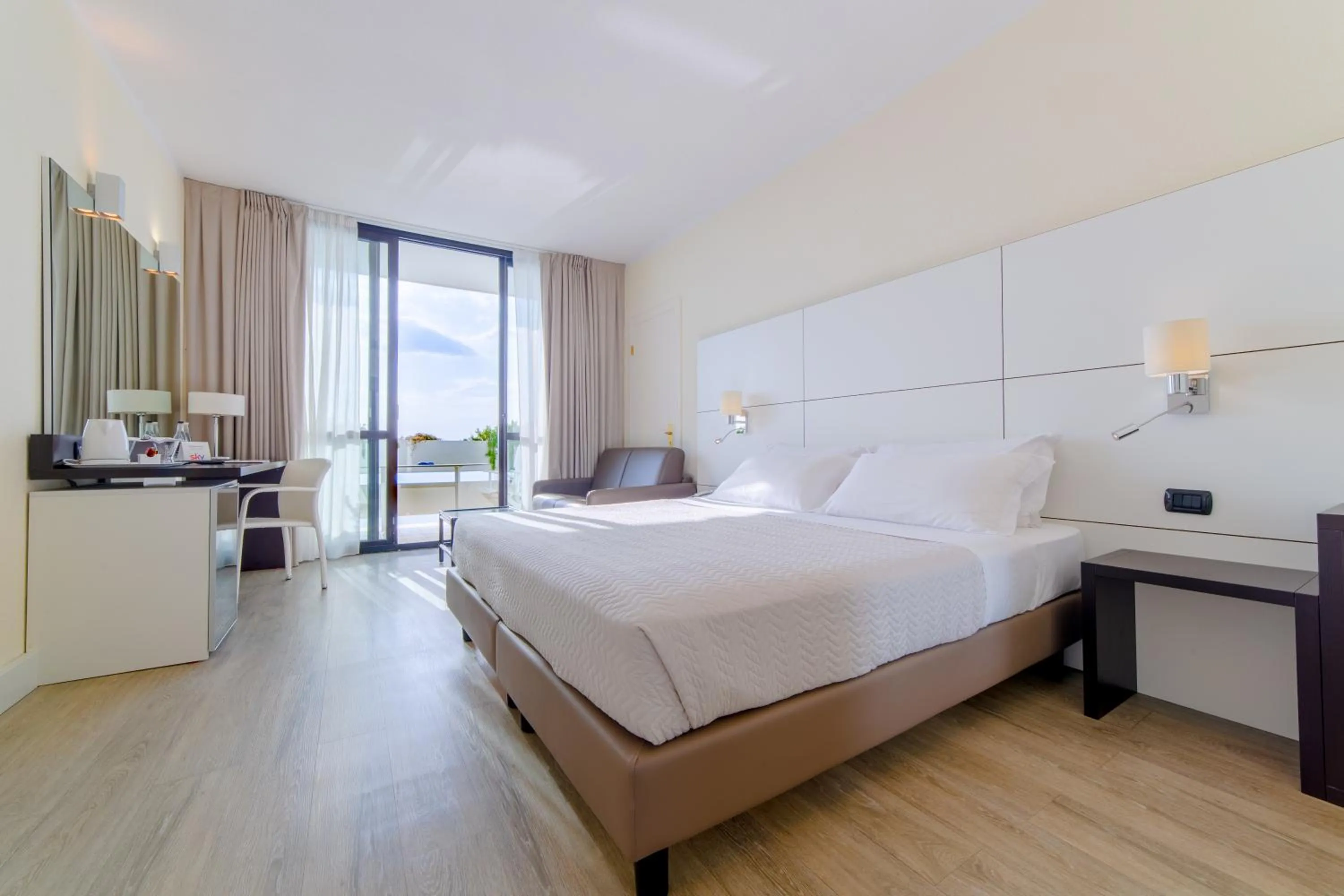 Bedroom, Bed in Grand Hotel Pianeta Maratea Resort