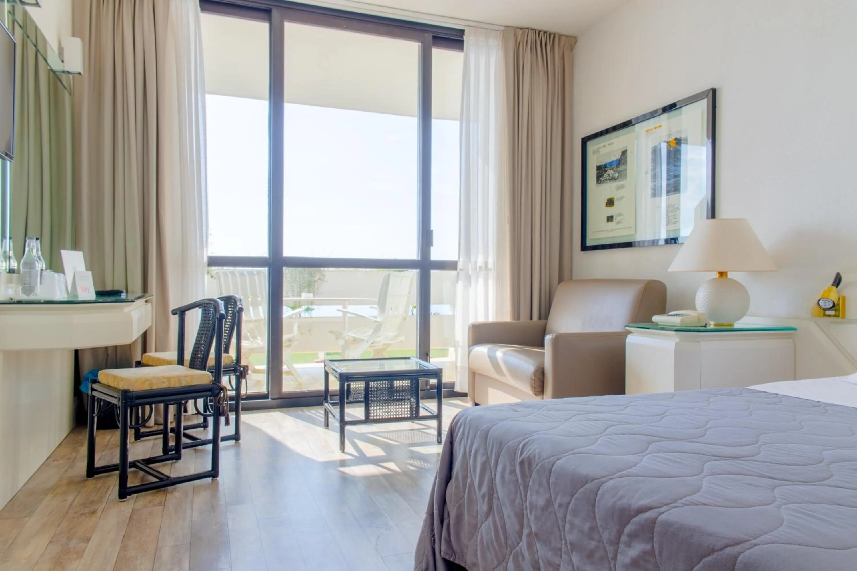 Bedroom, Bed in Grand Hotel Pianeta Maratea Resort