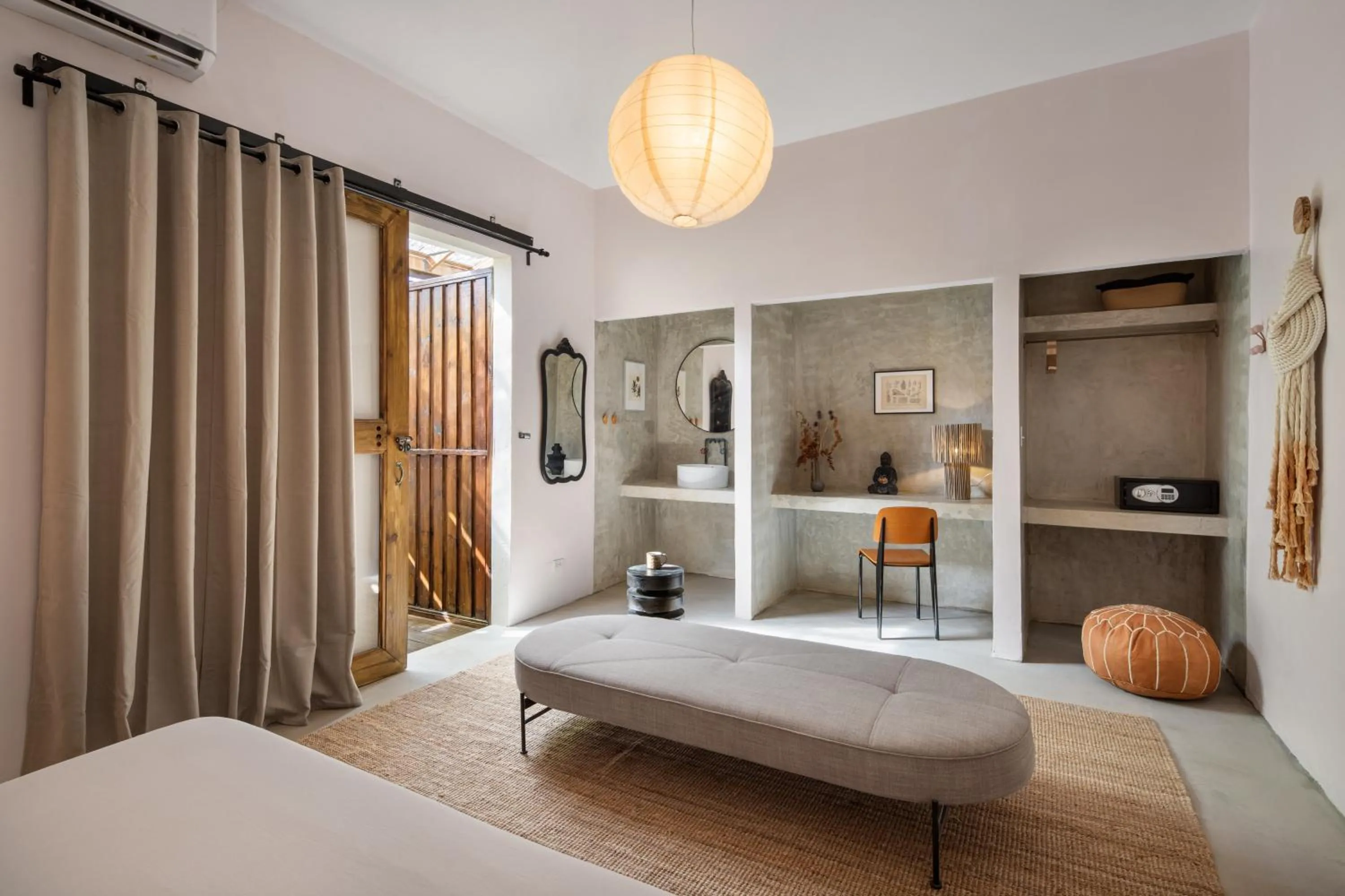 Photo of the whole room, Bed in DREAMCATCHER by DW - ADULTS ONLY