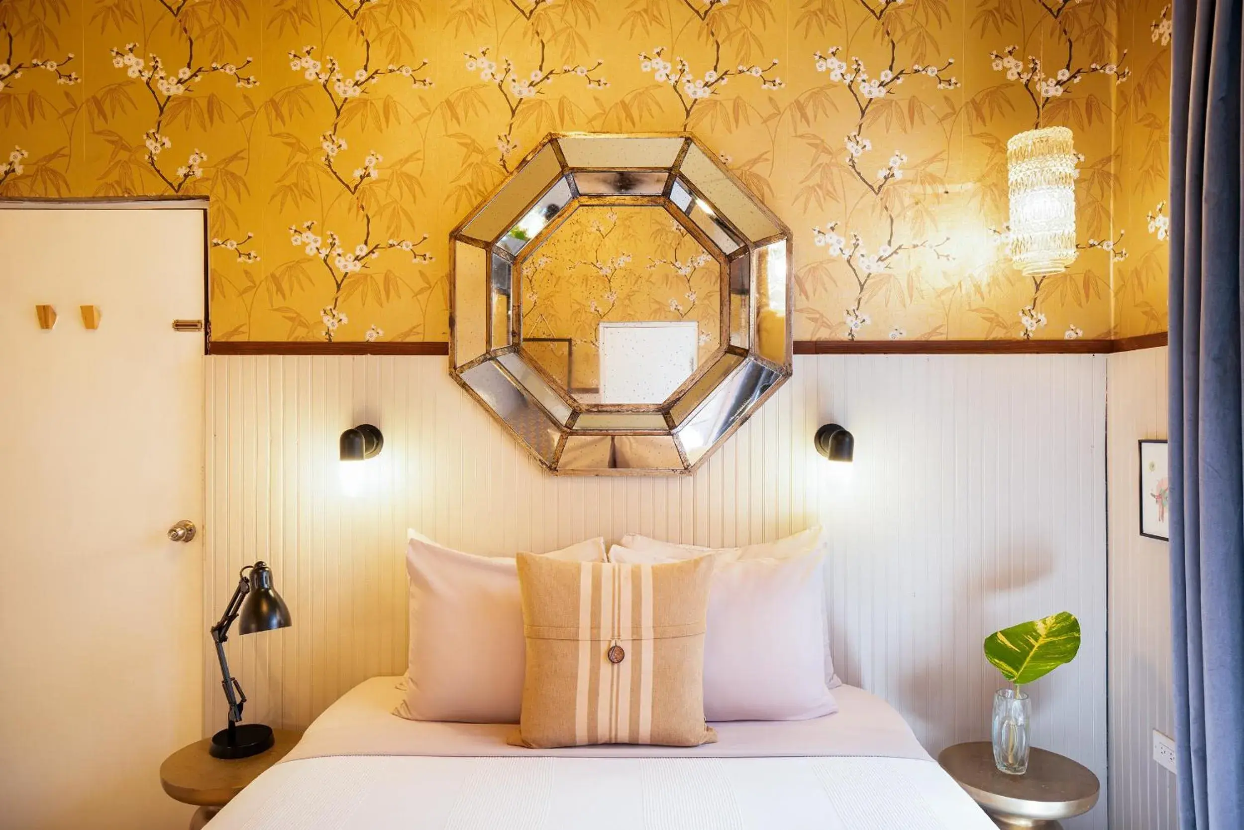 Run of House in DREAMCATCHER by DW - ADULTS ONLY Run of House in DREAMCATCHER by DW - ADULTS ONLY