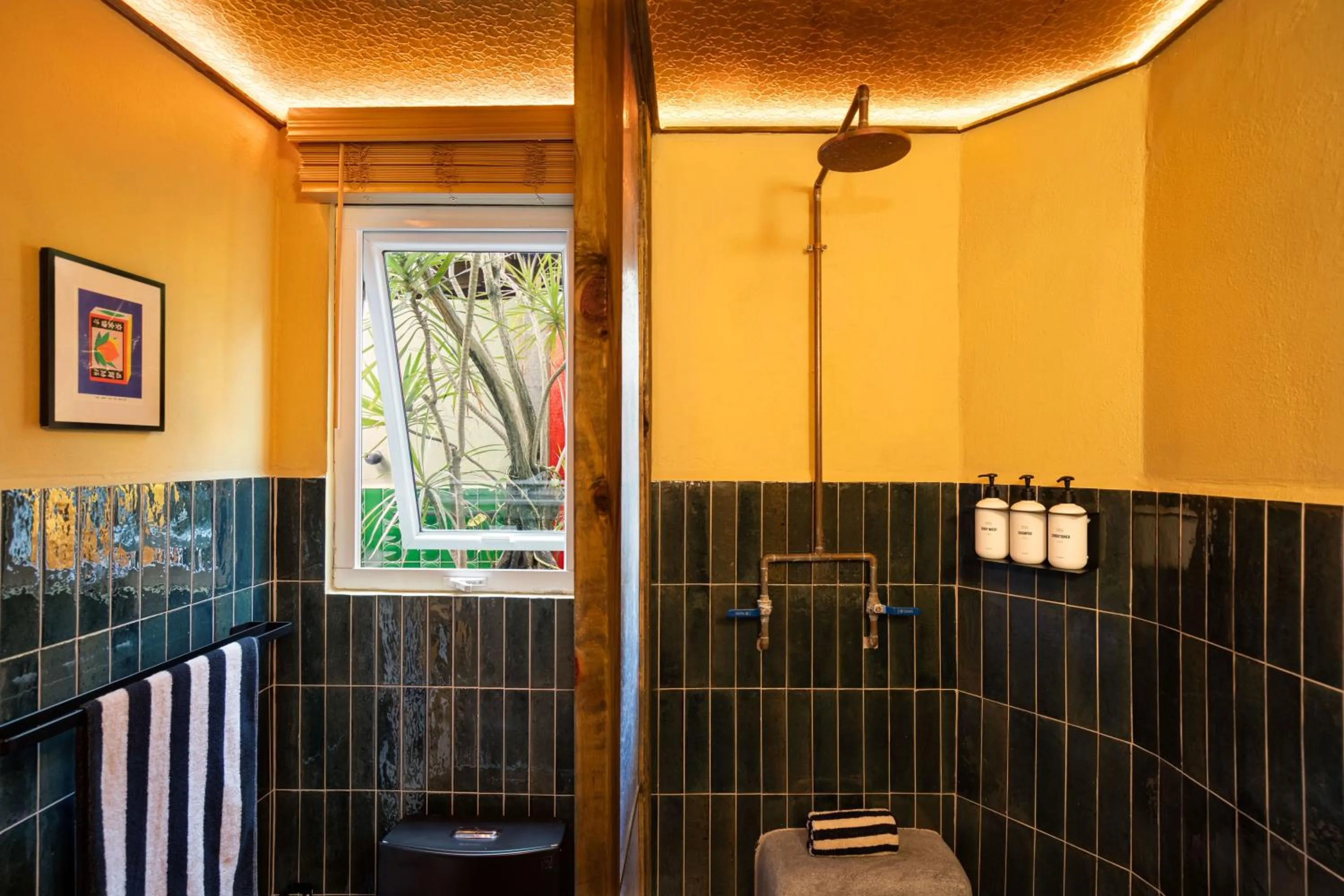 Shower in DREAMCATCHER by DW - ADULTS ONLY