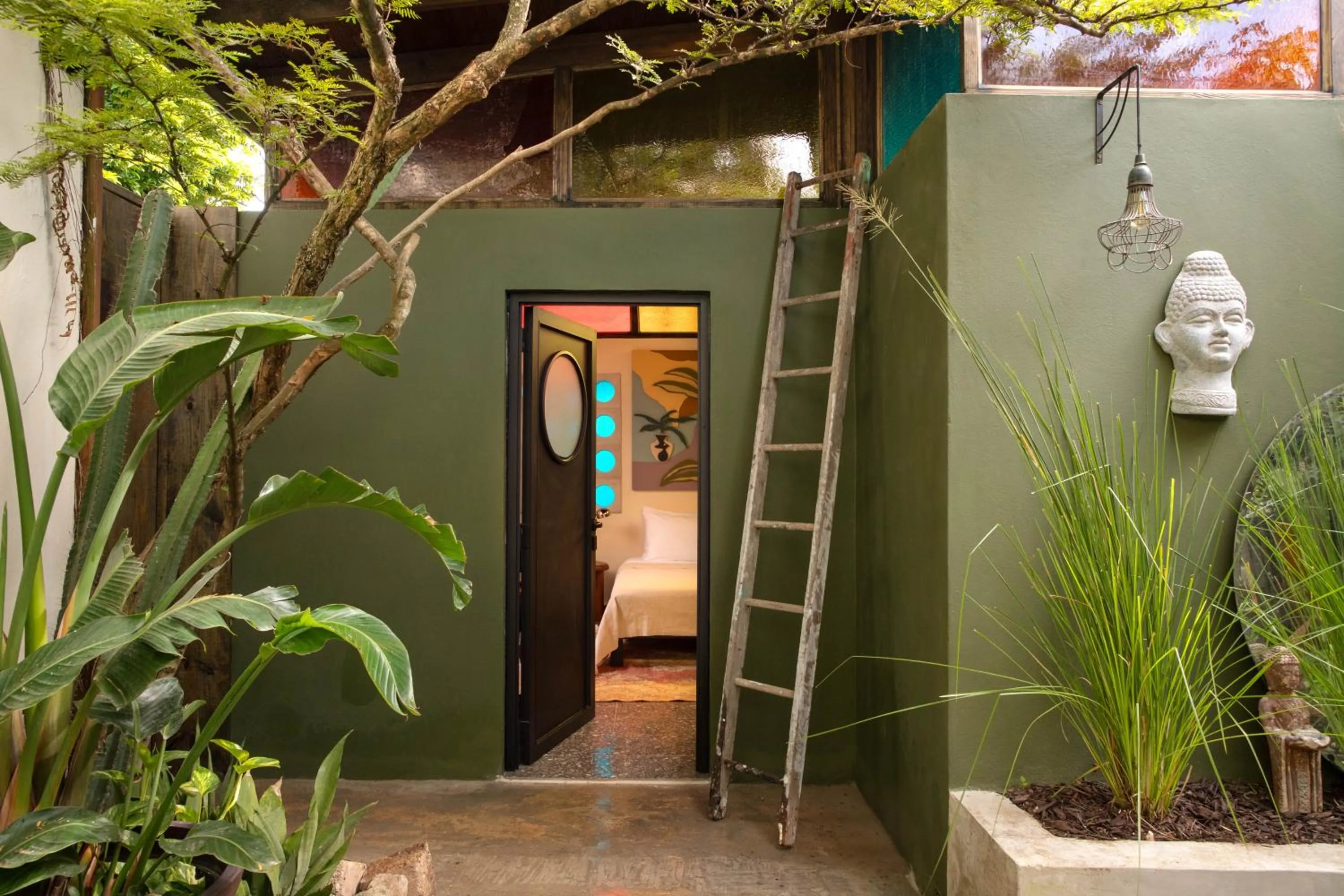 Facade/entrance in DREAMCATCHER by DW - ADULTS ONLY