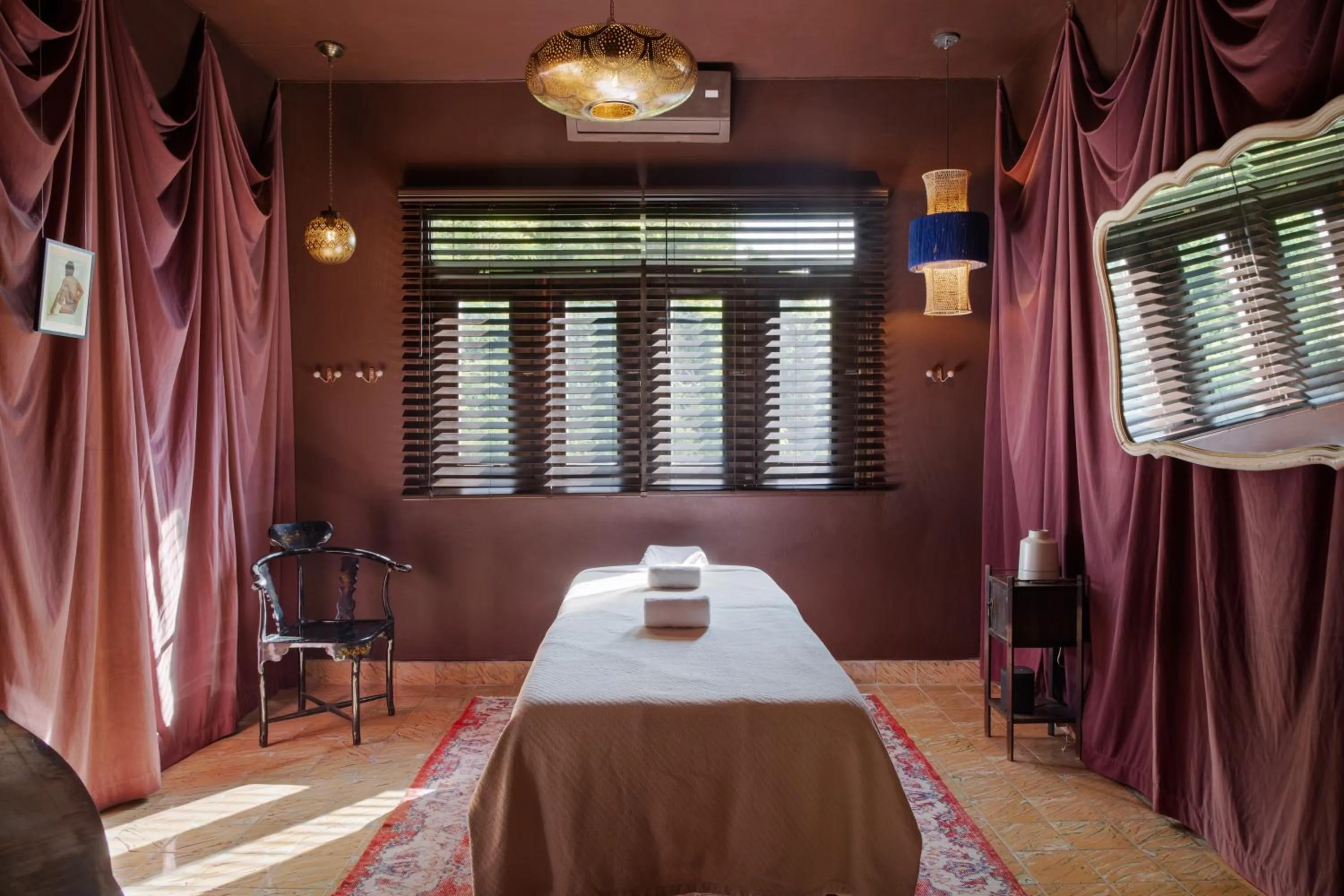 Massage, Bed in DREAMCATCHER by DW - ADULTS ONLY