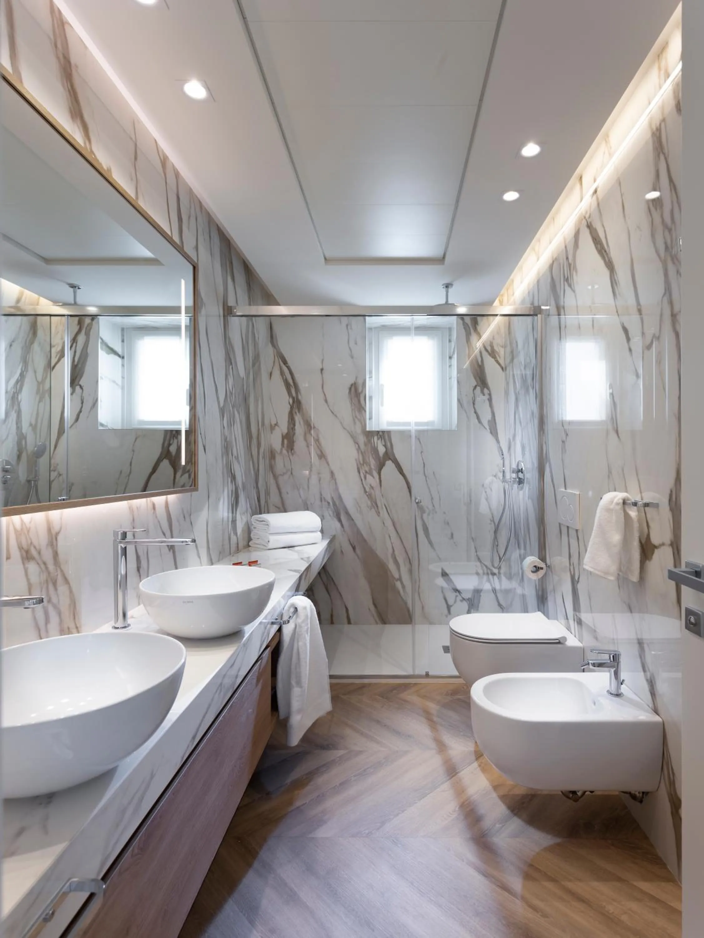 Shower in Hotel Corallo