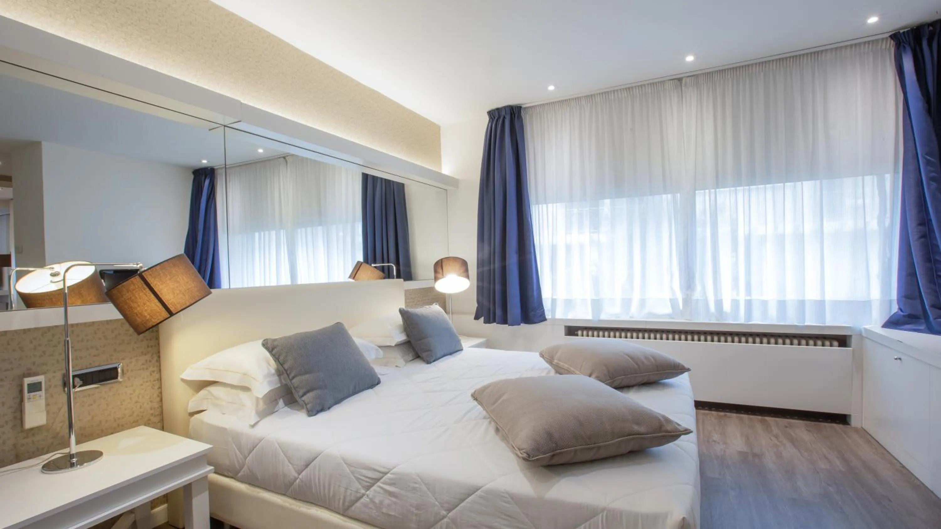 Bedroom, Bed in Hotel Corallo