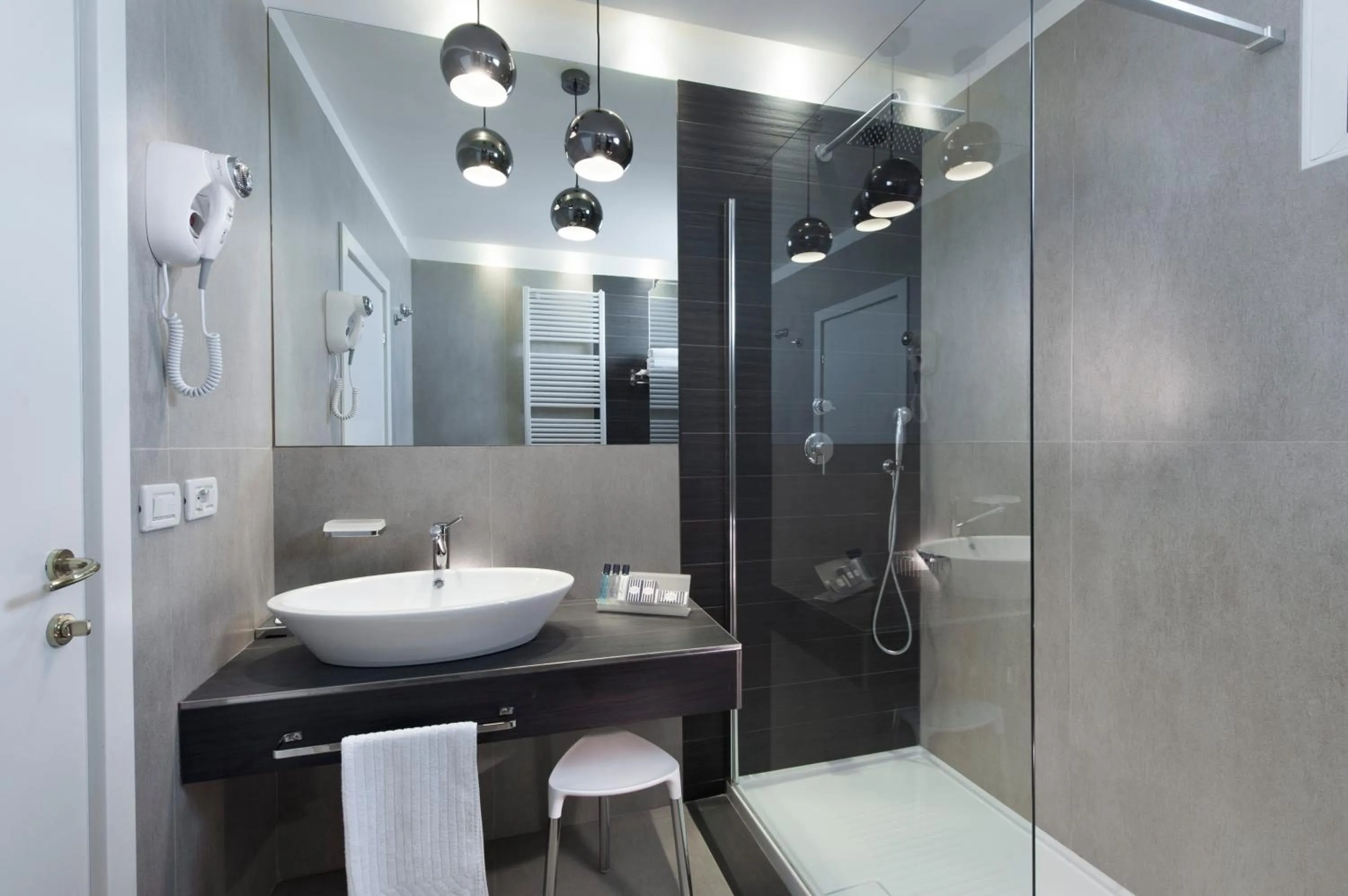 Bathroom in Hotel Corallo