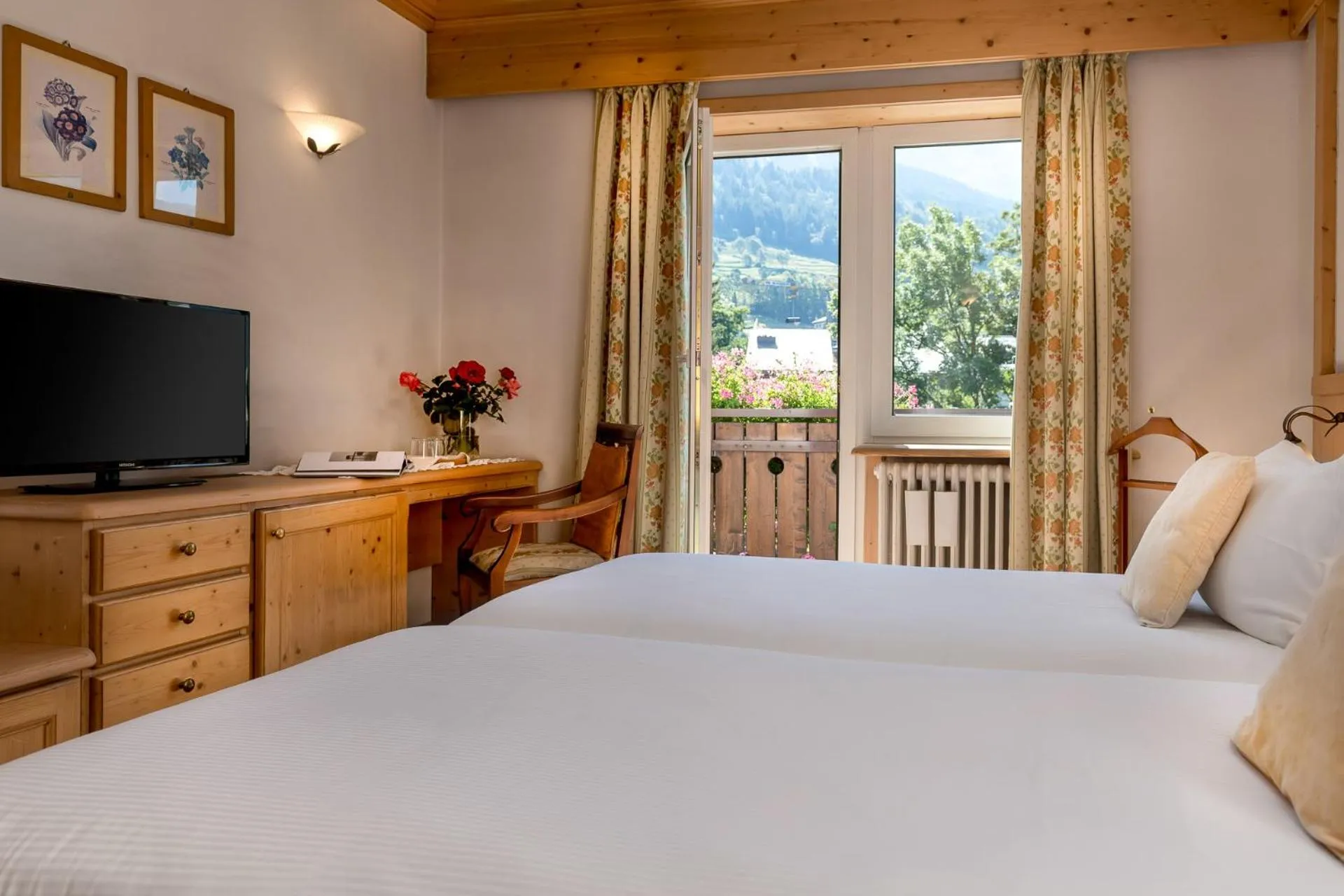 Bed in Hotel Baita Dei Pini