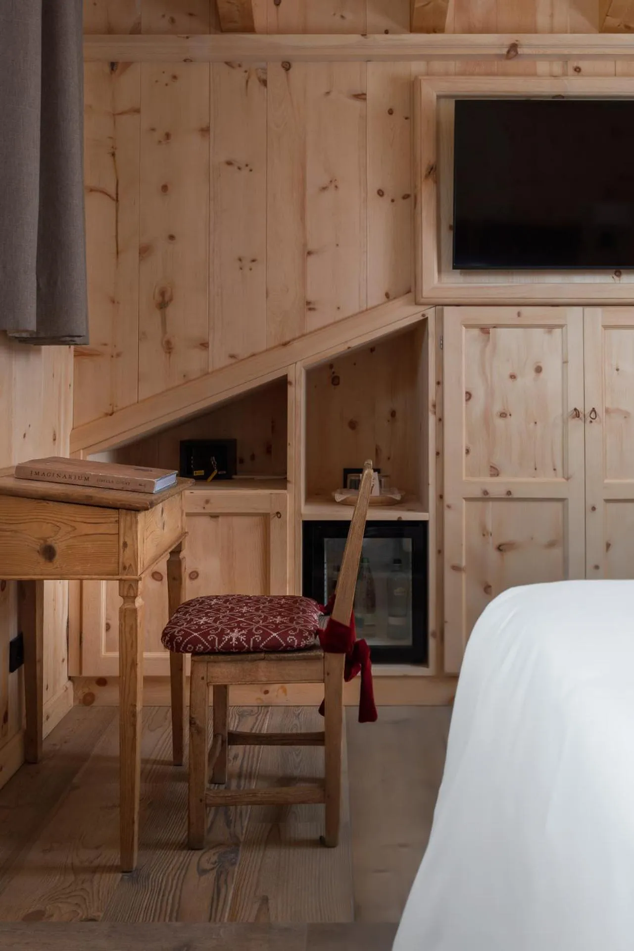 Bed in Hotel Baita Dei Pini