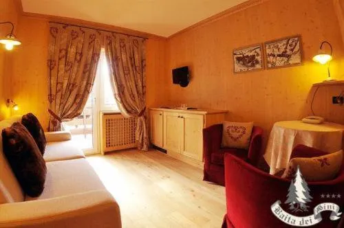 Bedroom, Bed in Hotel Baita Dei Pini