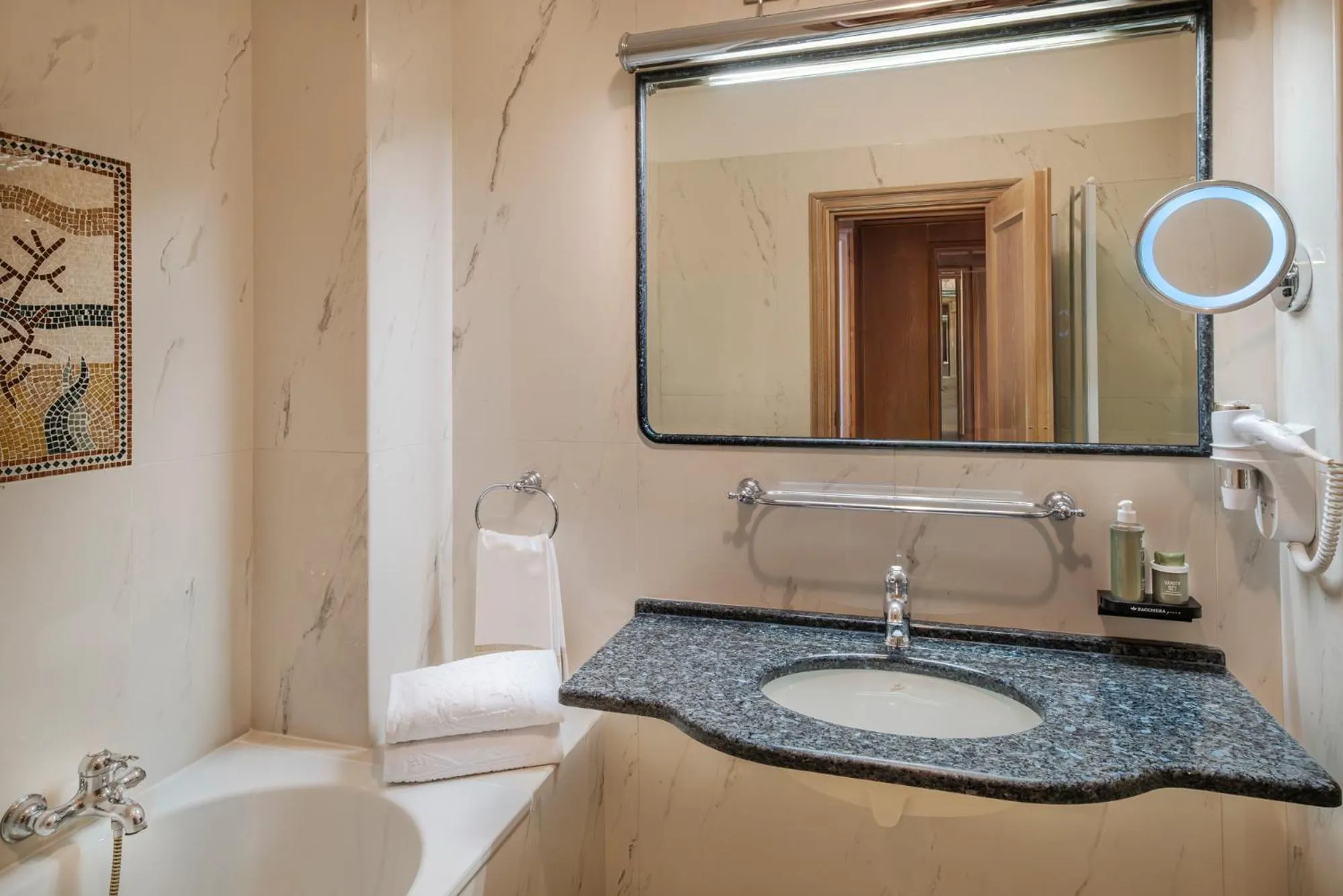 Bathroom in Grand Hotel Dino