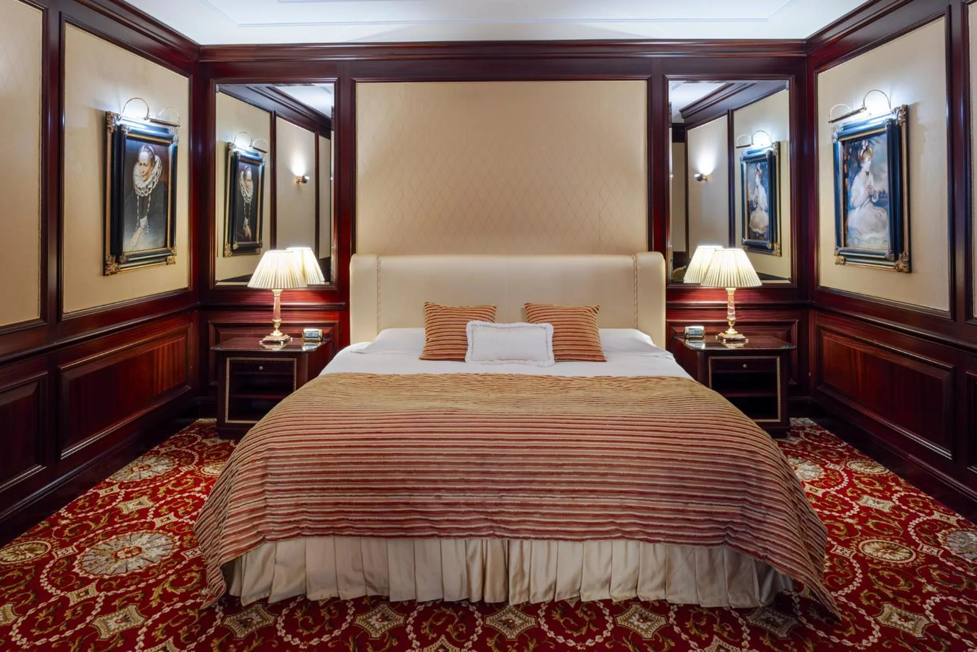 Bed in Grand Hotel Dino