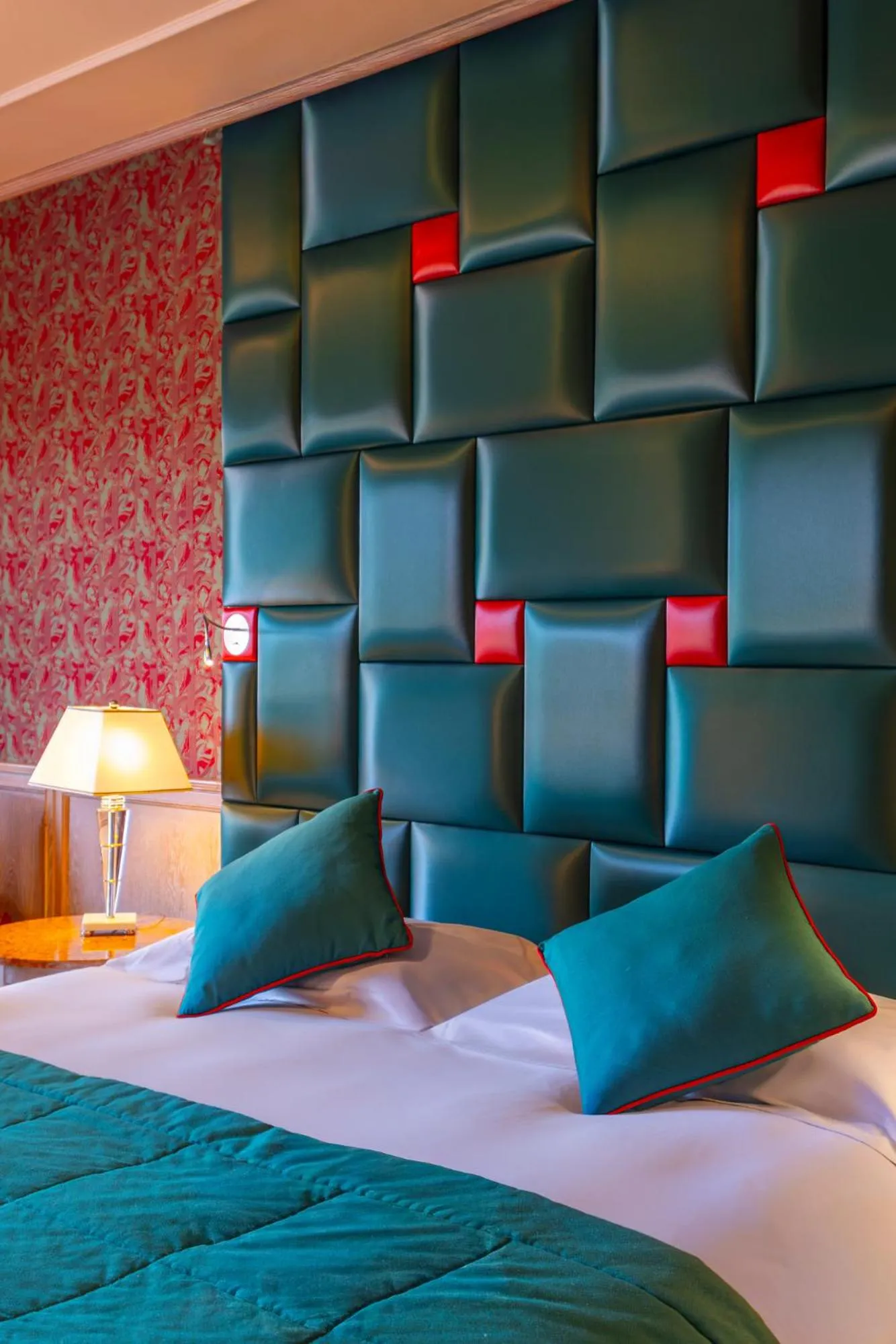 Bedroom, Bed in Grand Hotel Dino