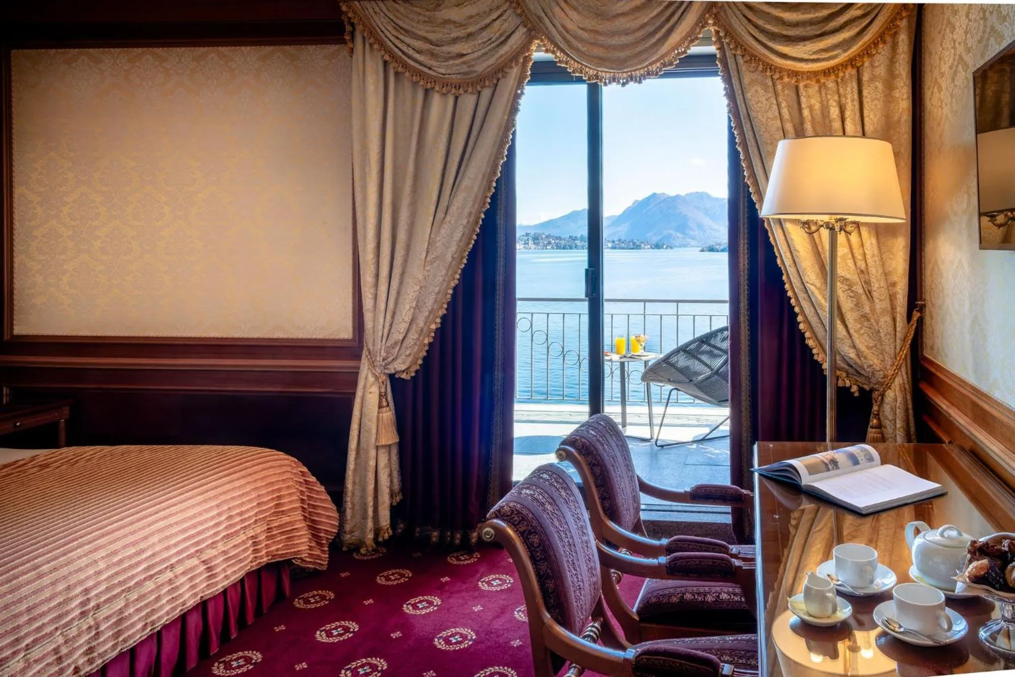 Bed in Grand Hotel Dino