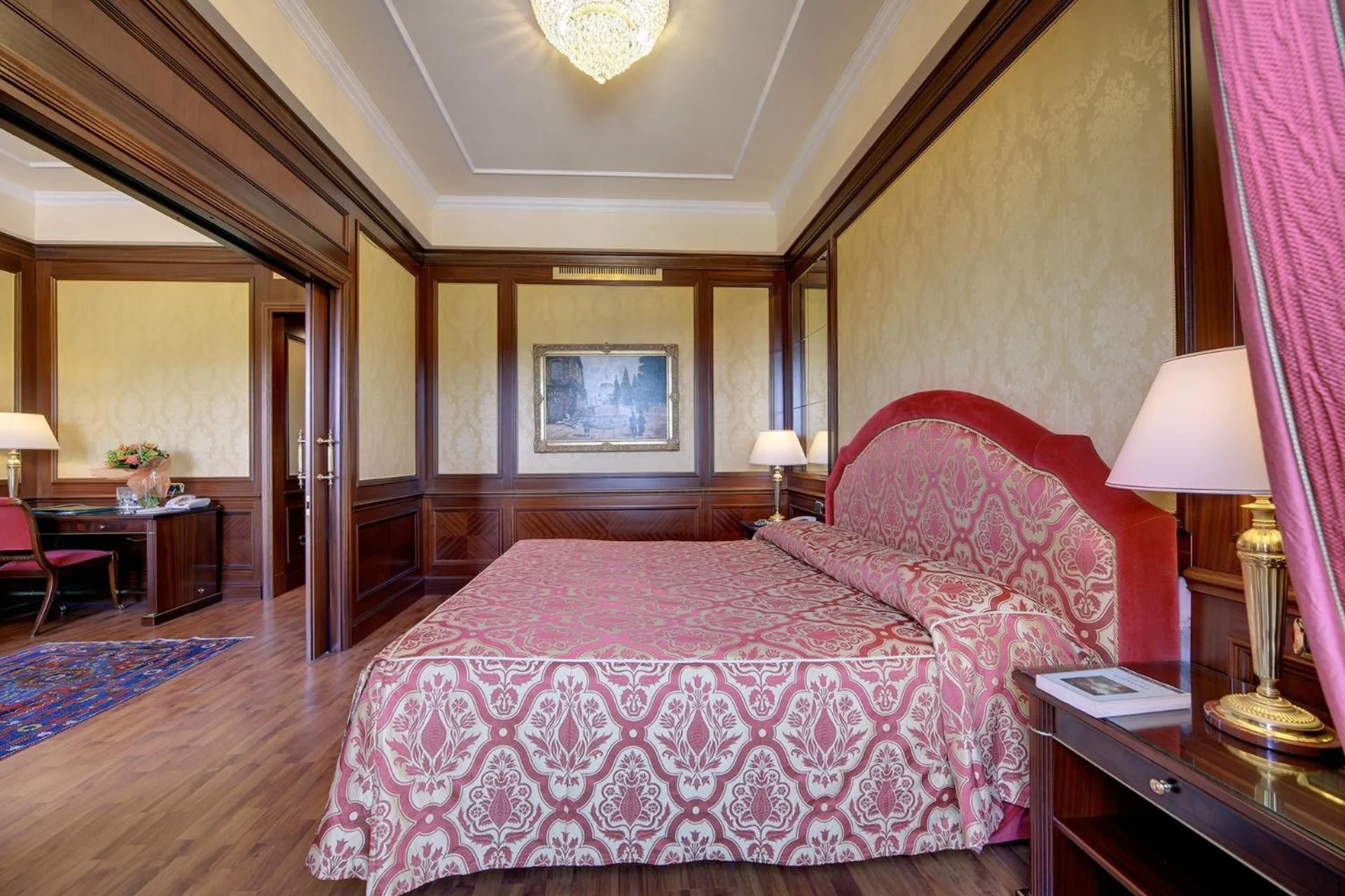 Bed in Hotel Simplon