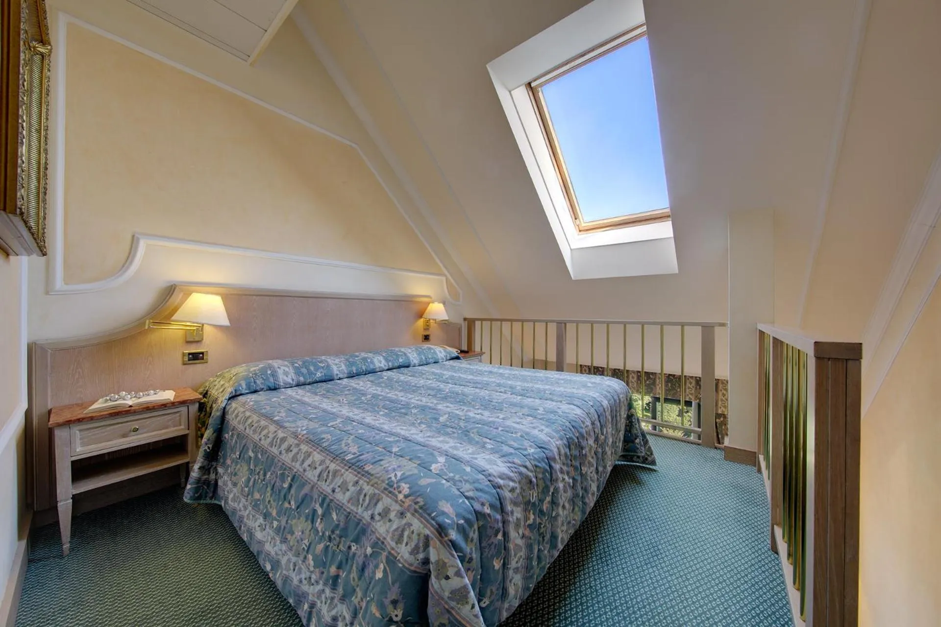 Bed in Hotel Simplon