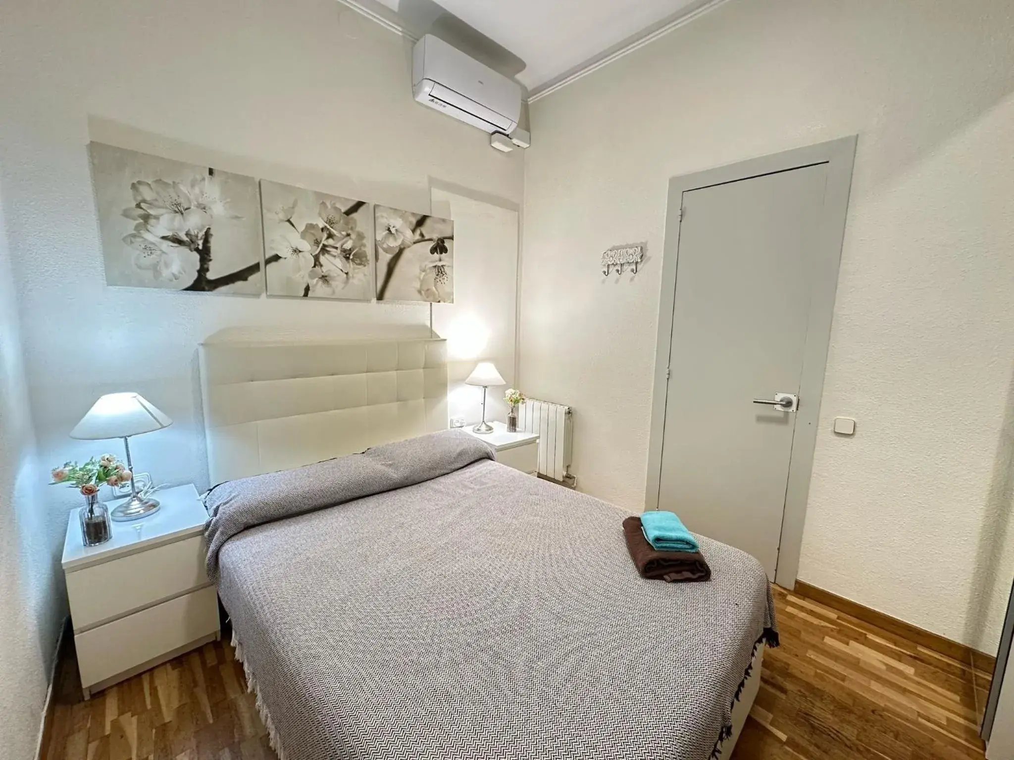 Double Room in Rooms Aribau Double Room in Rooms Aribau