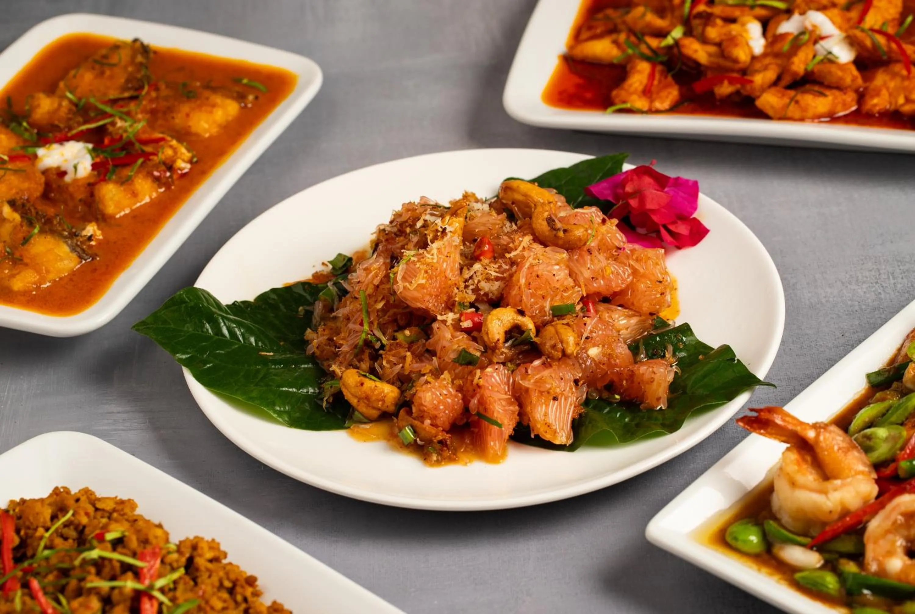 Restaurant/places to eat in King's Garden Resort - SHA Plus