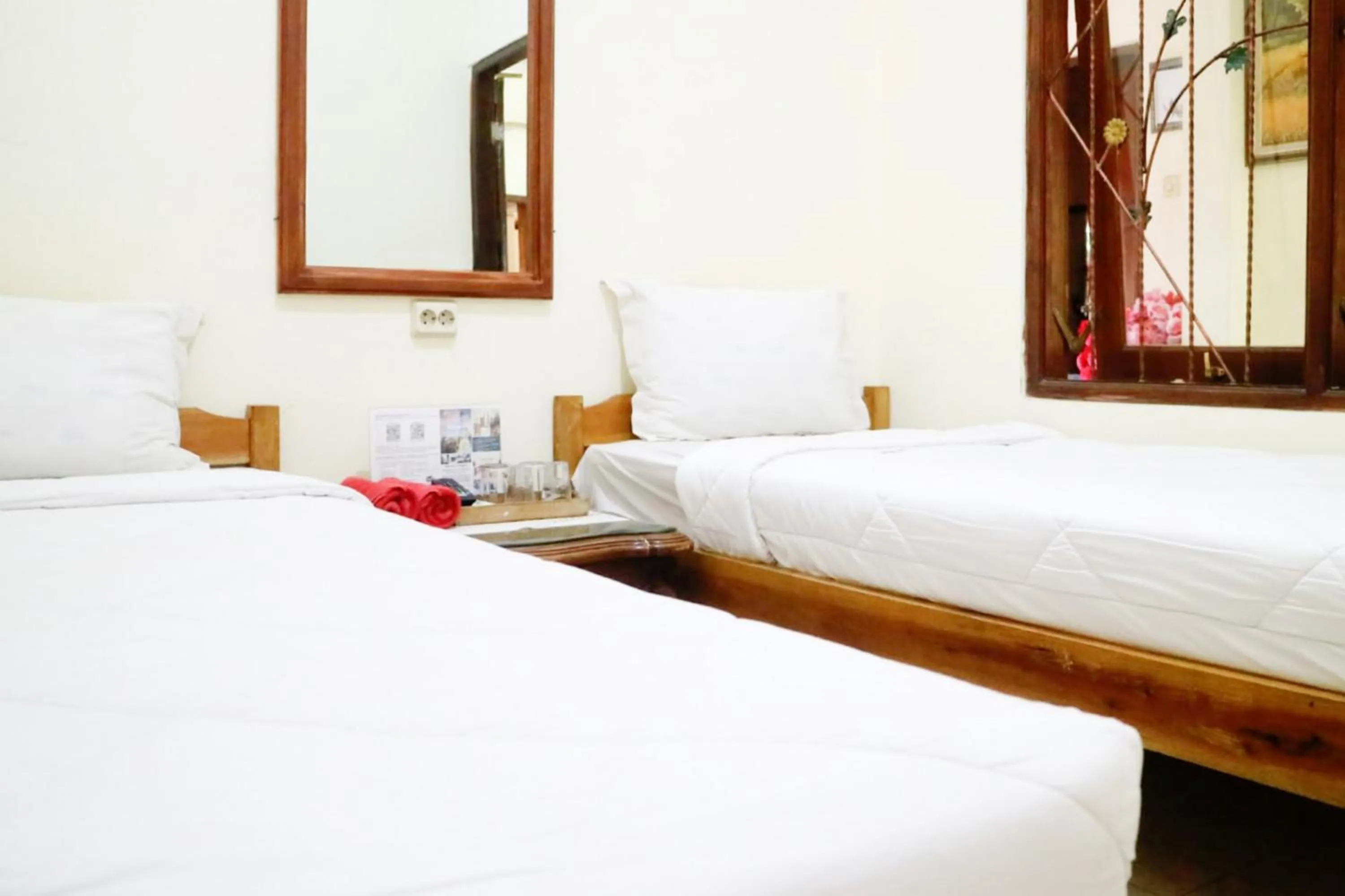 Bedroom, Bed in Alam Citra BnB Mitra RedDoorz